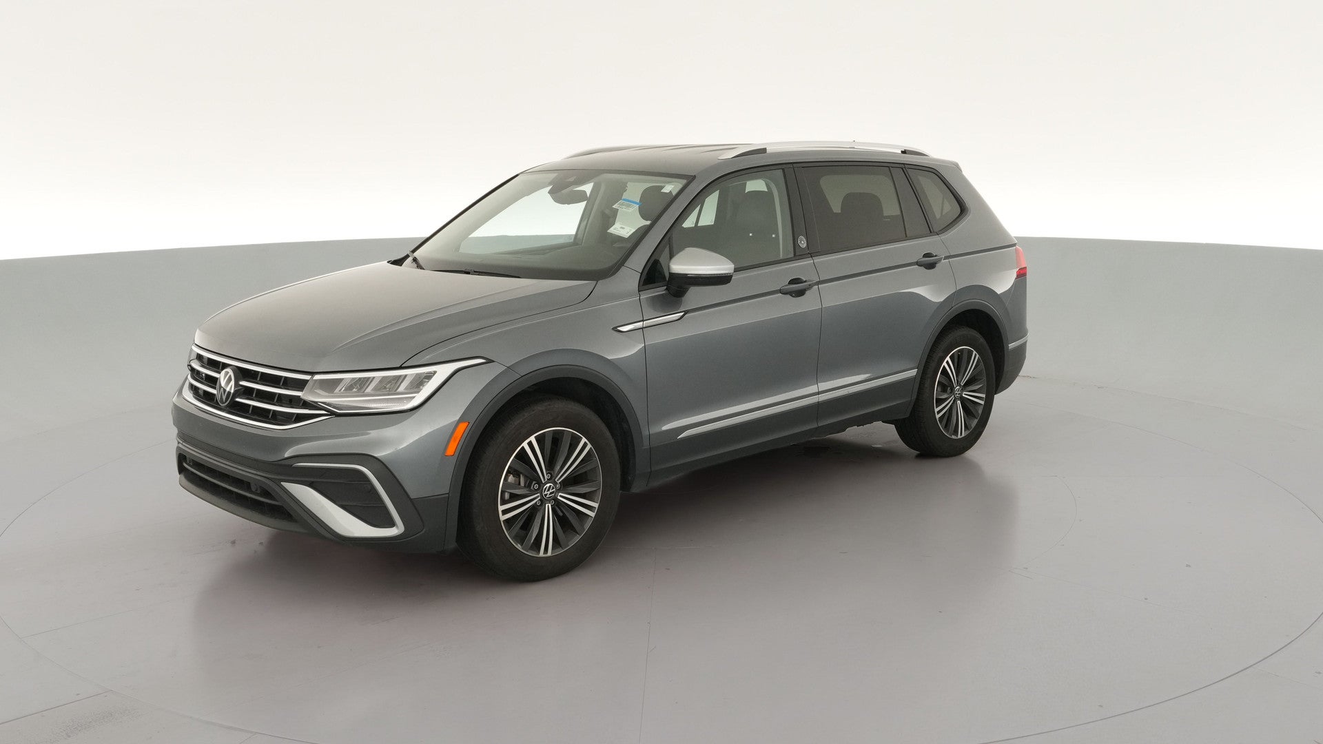 2024 Volkswagen Tiguan vehicle photo