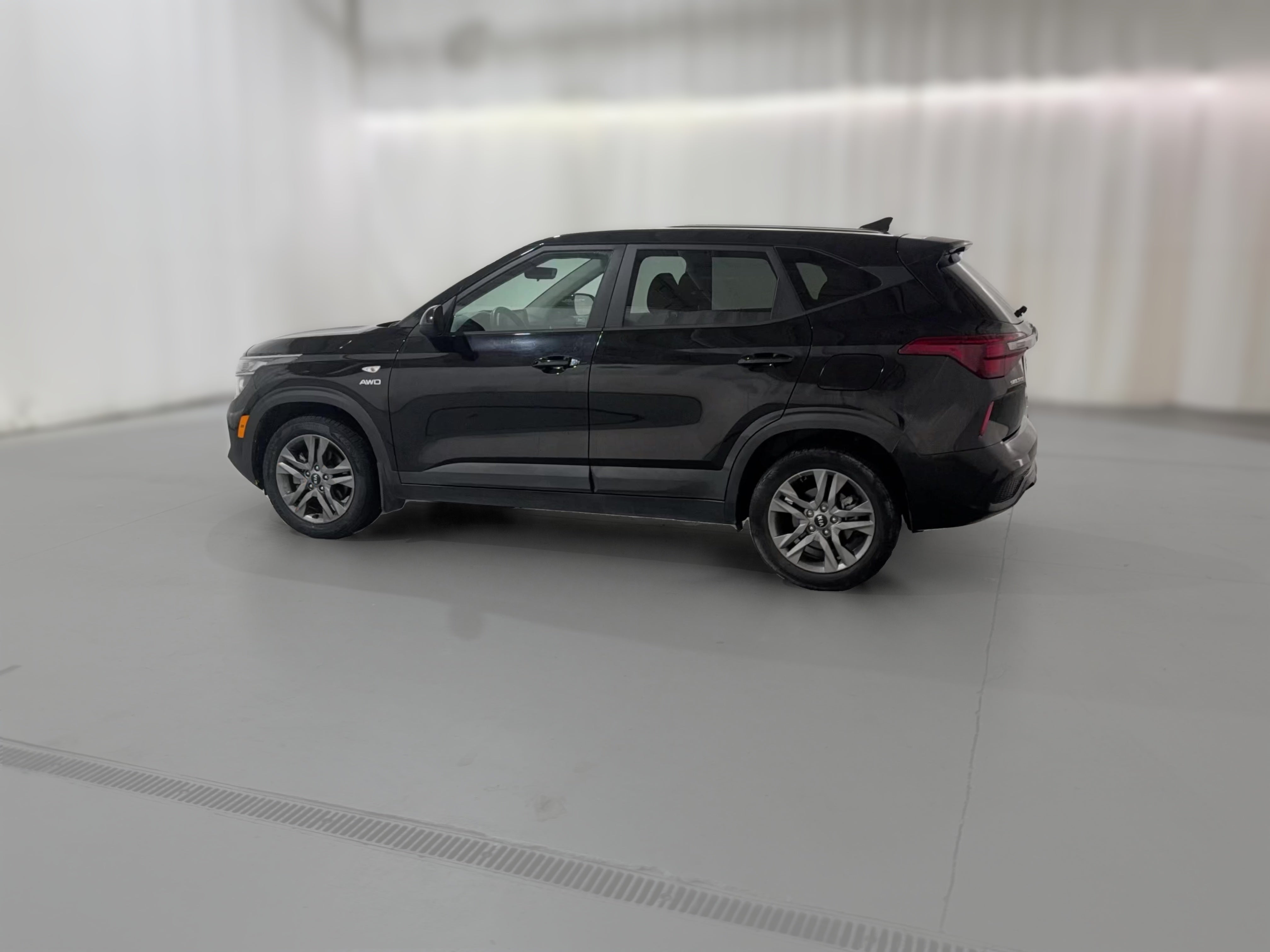 2021 Kia Seltos LX - Photo 24