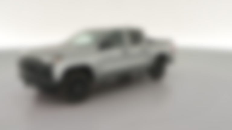 2025 Chevrolet Colorado Crew Cab vehicle photo