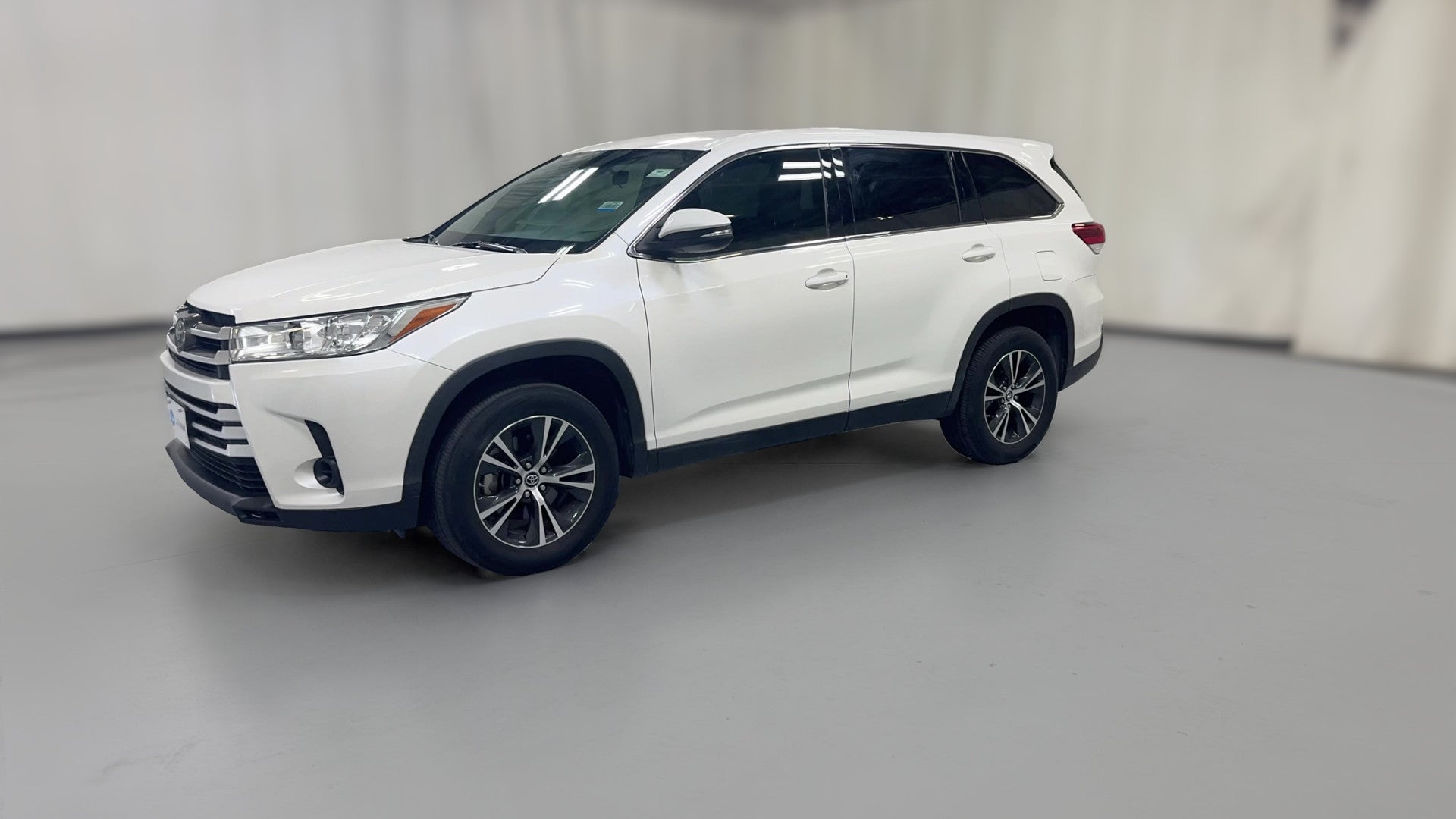 2019 Toyota Highlander vehicle photo