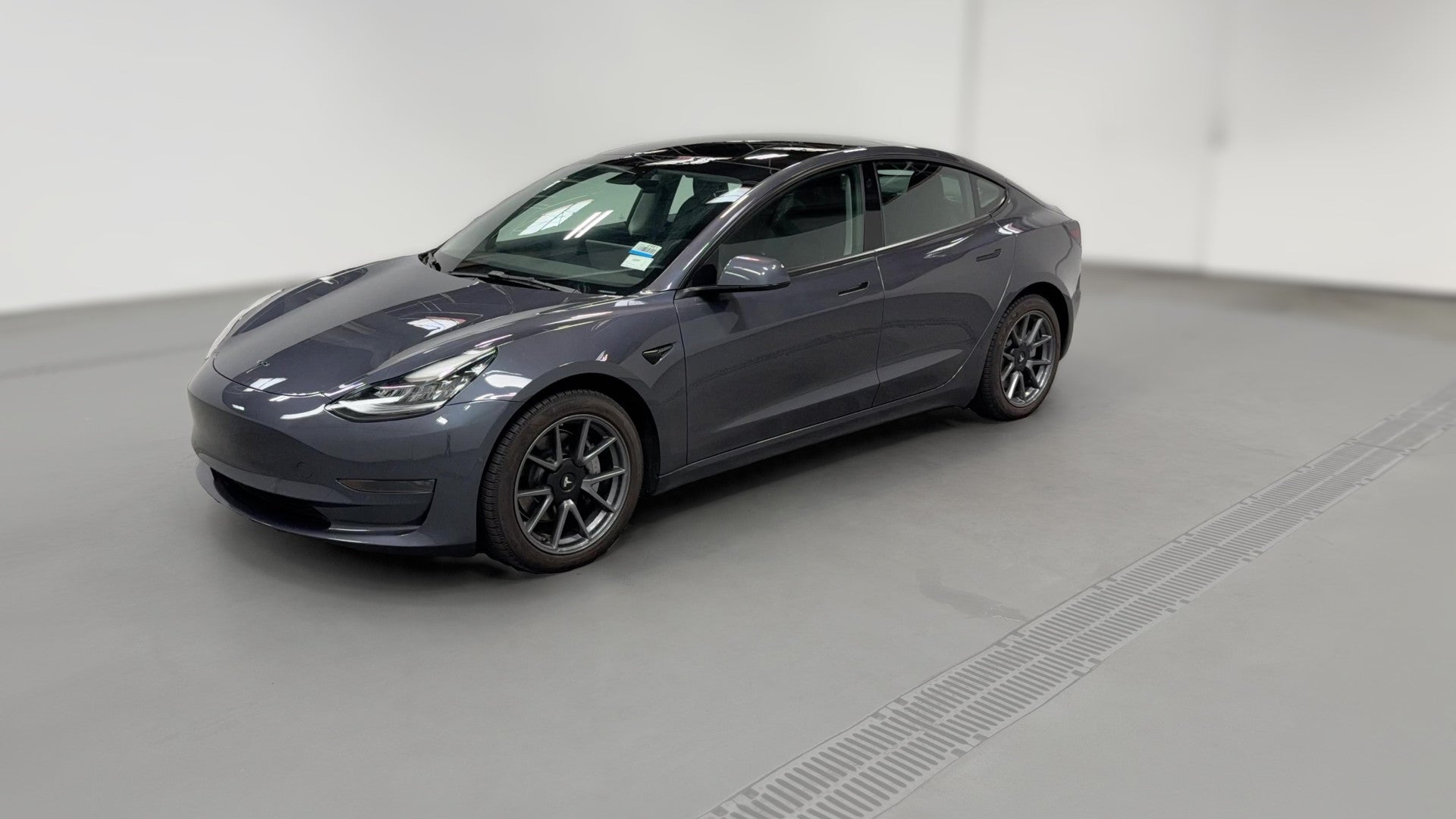 2022 Tesla Model 3 vehicle photo