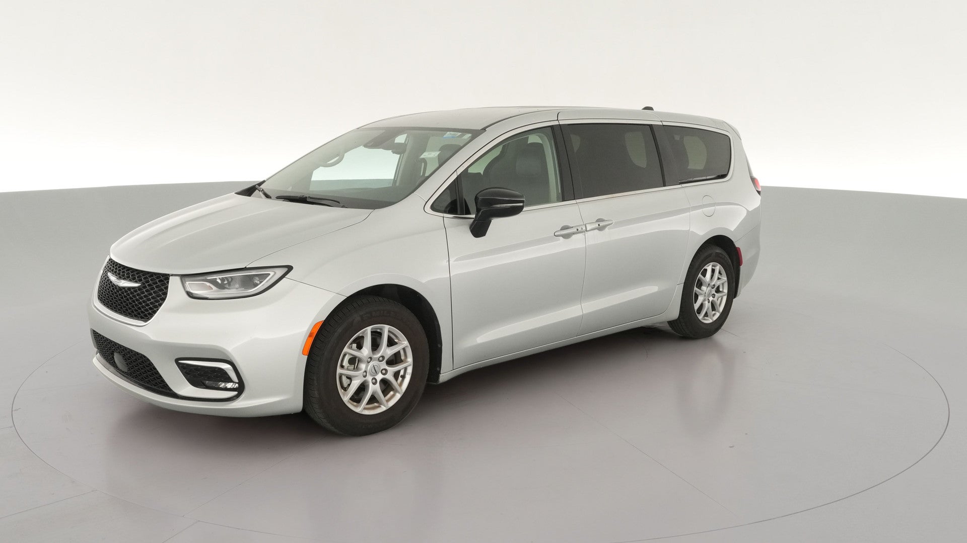 2024 Chrysler Pacifica vehicle photo