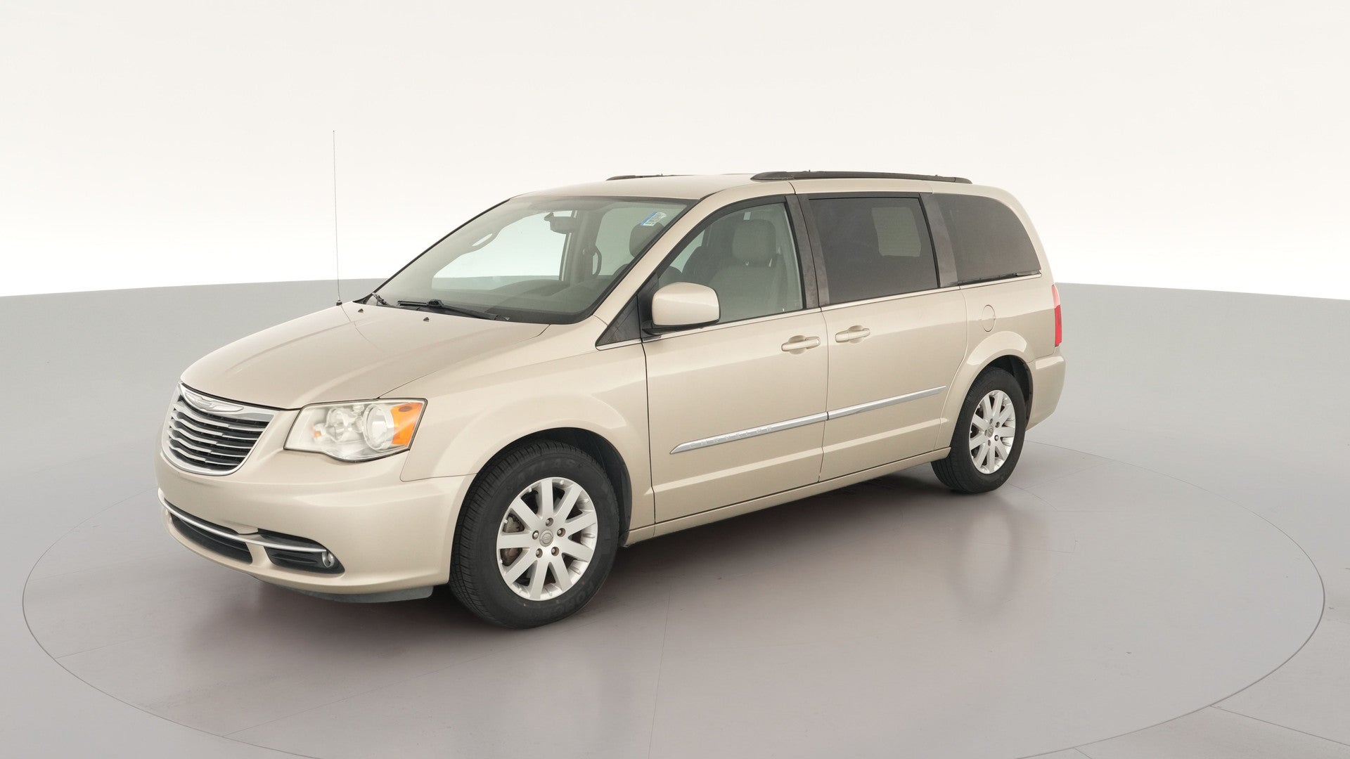 2016 Chrysler Town & Country vehicle photo