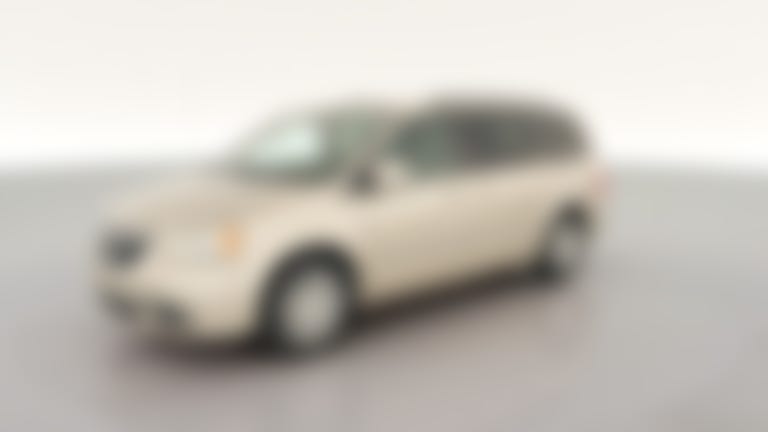 2016 Chrysler Town & Country vehicle photo