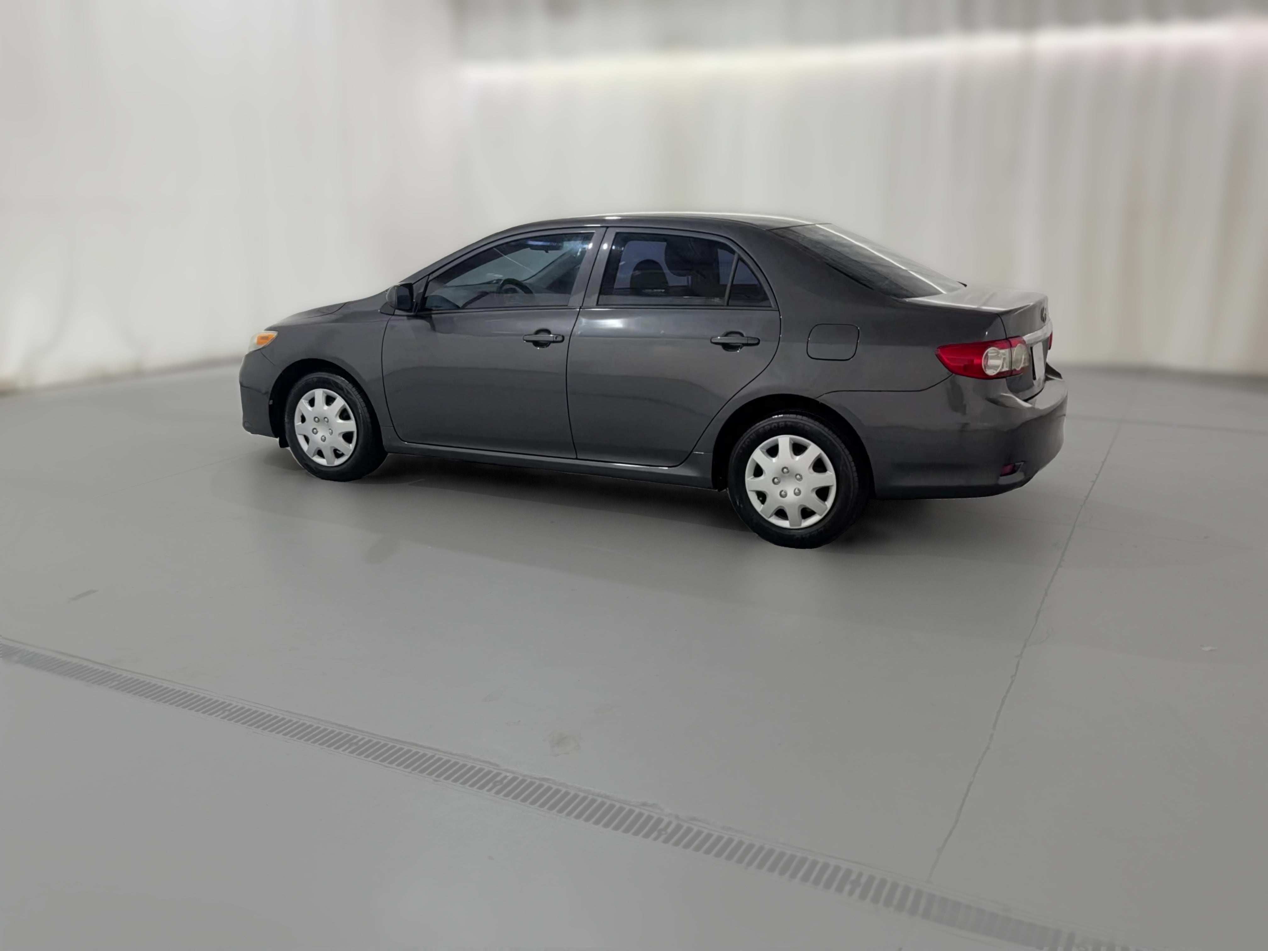 2013 Toyota Corolla L - Photo 20