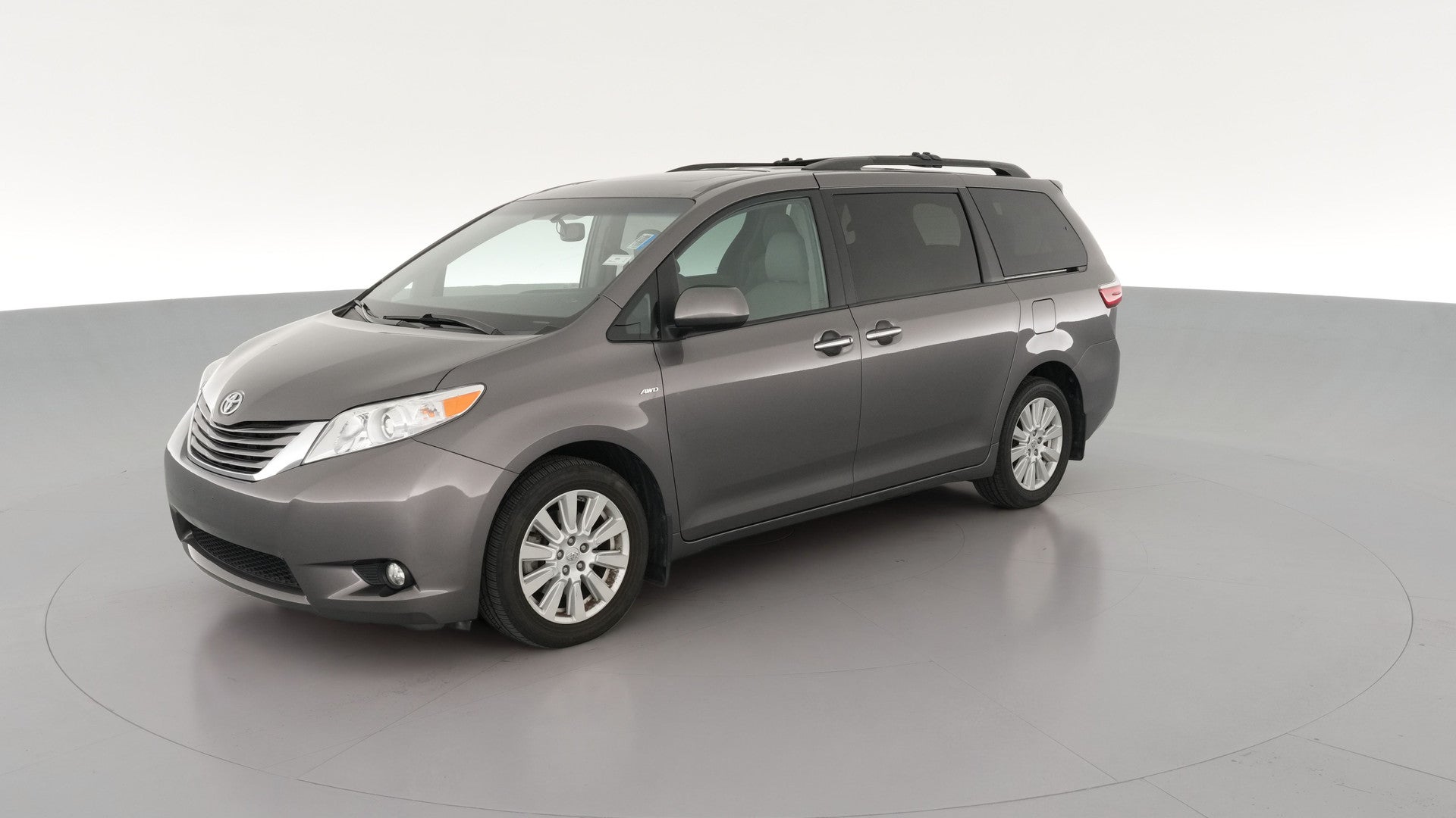 2017 Toyota Sienna vehicle photo