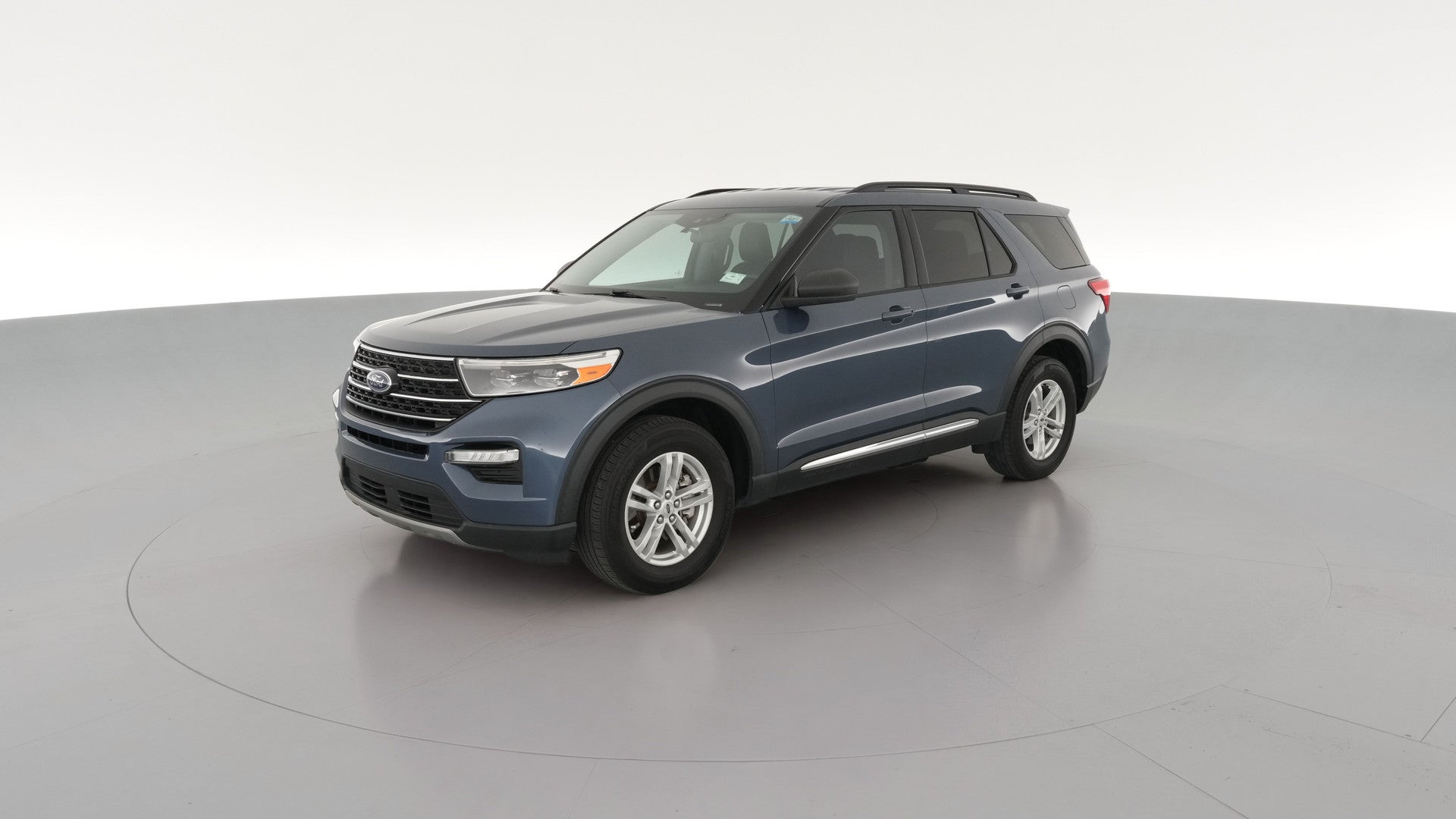 2021 Ford Explorer vehicle photo