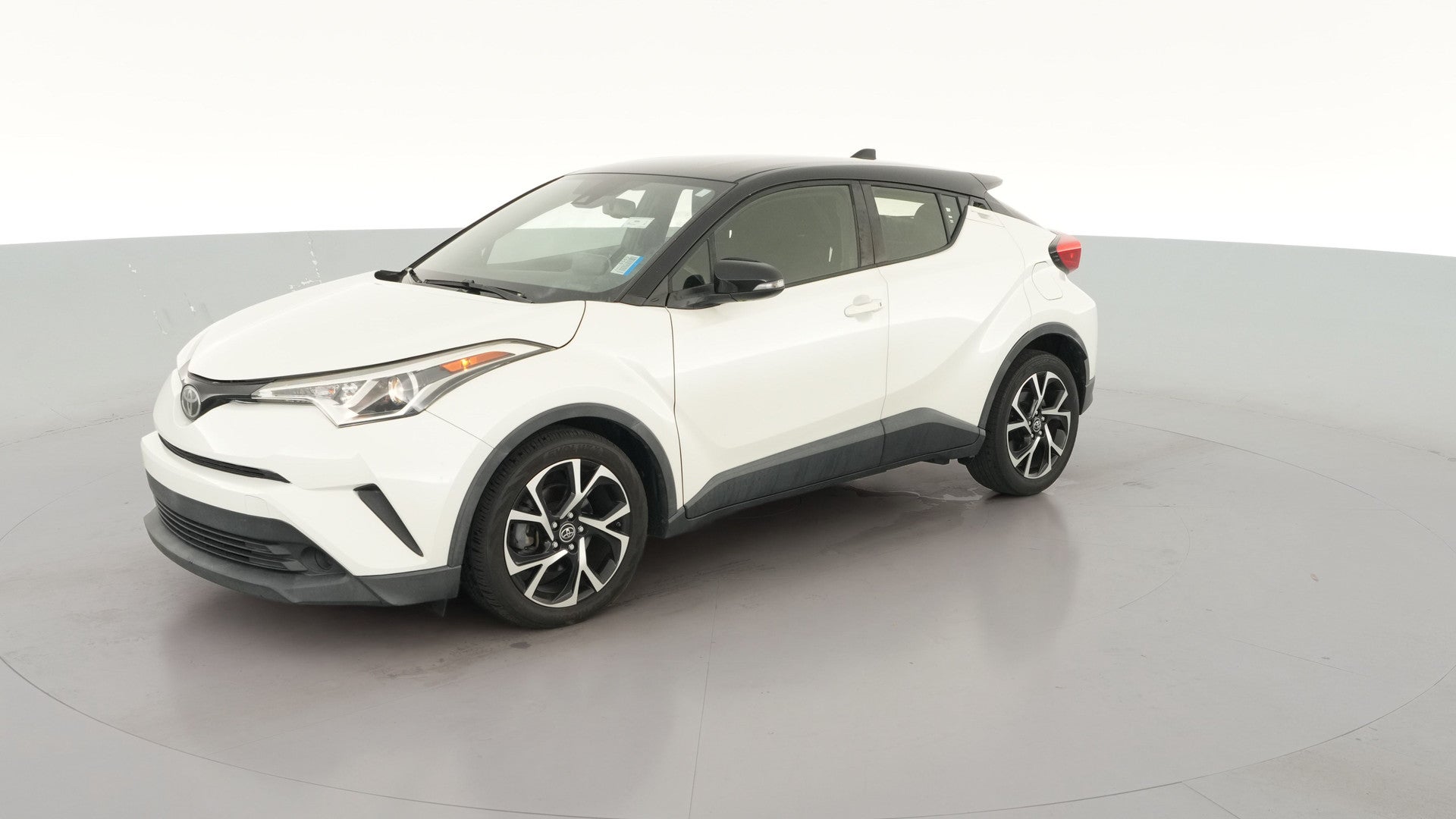 2019 Toyota C-HR vehicle photo