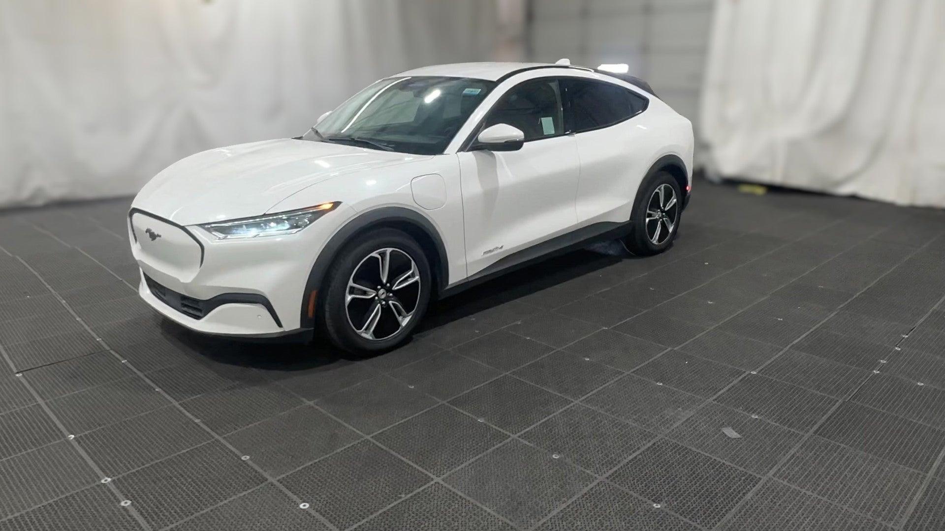 2022 Ford Mustang MACH-E vehicle photo