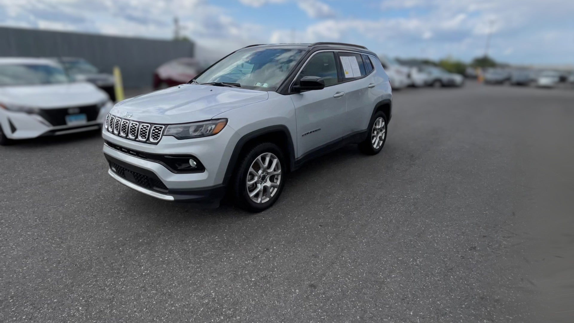 2025 Jeep Compass vehicle photo