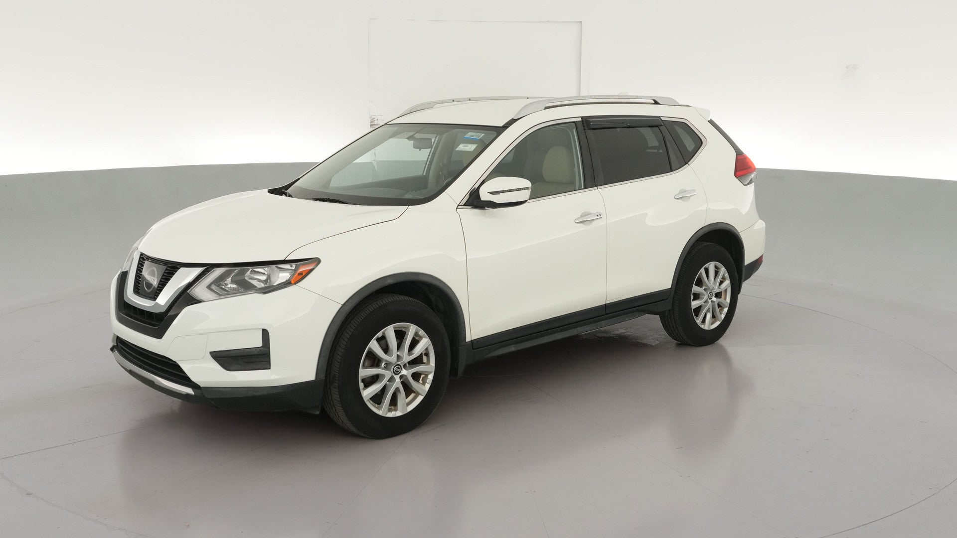 2017 Nissan Rogue vehicle photo