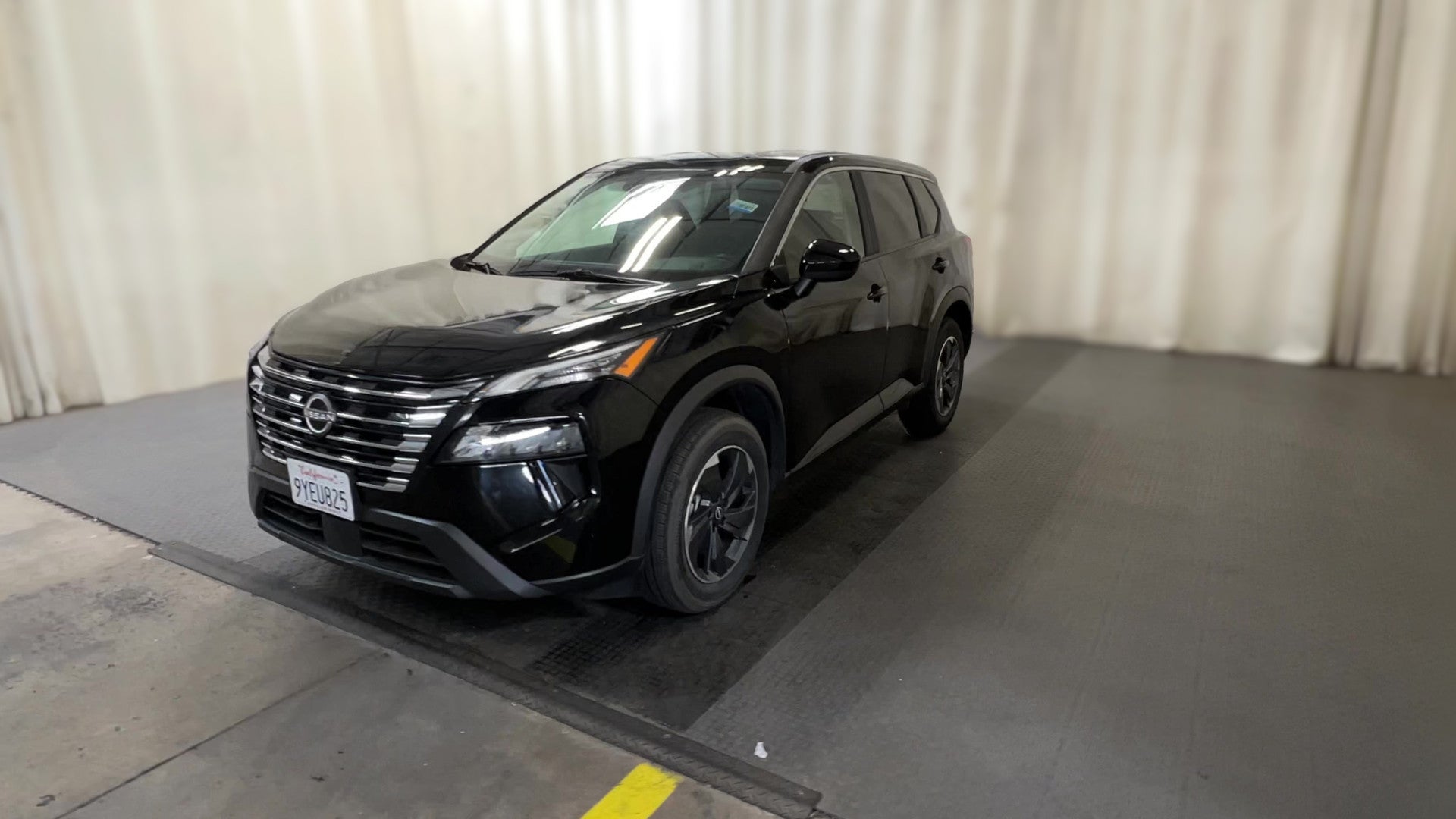 2025 Nissan Rogue vehicle photo