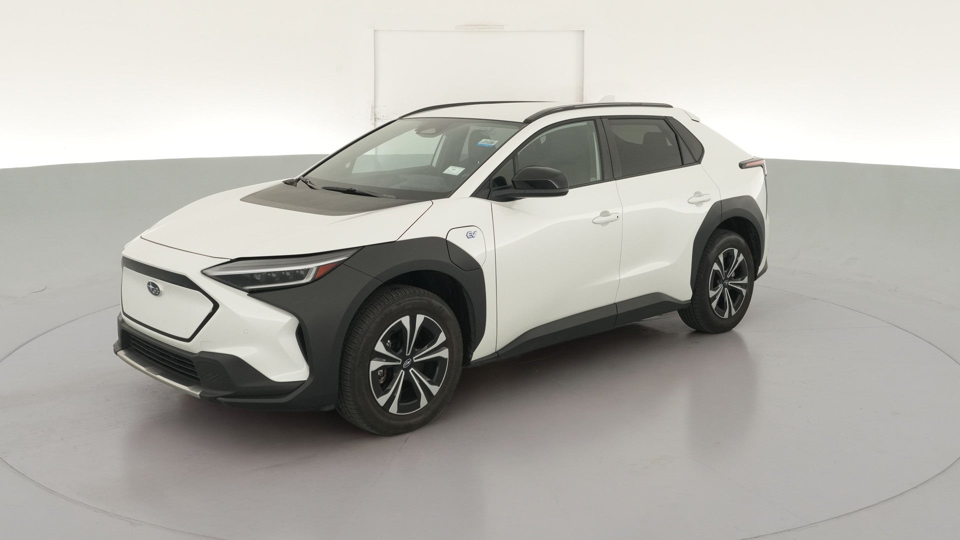 2025 Subaru Solterra vehicle photo