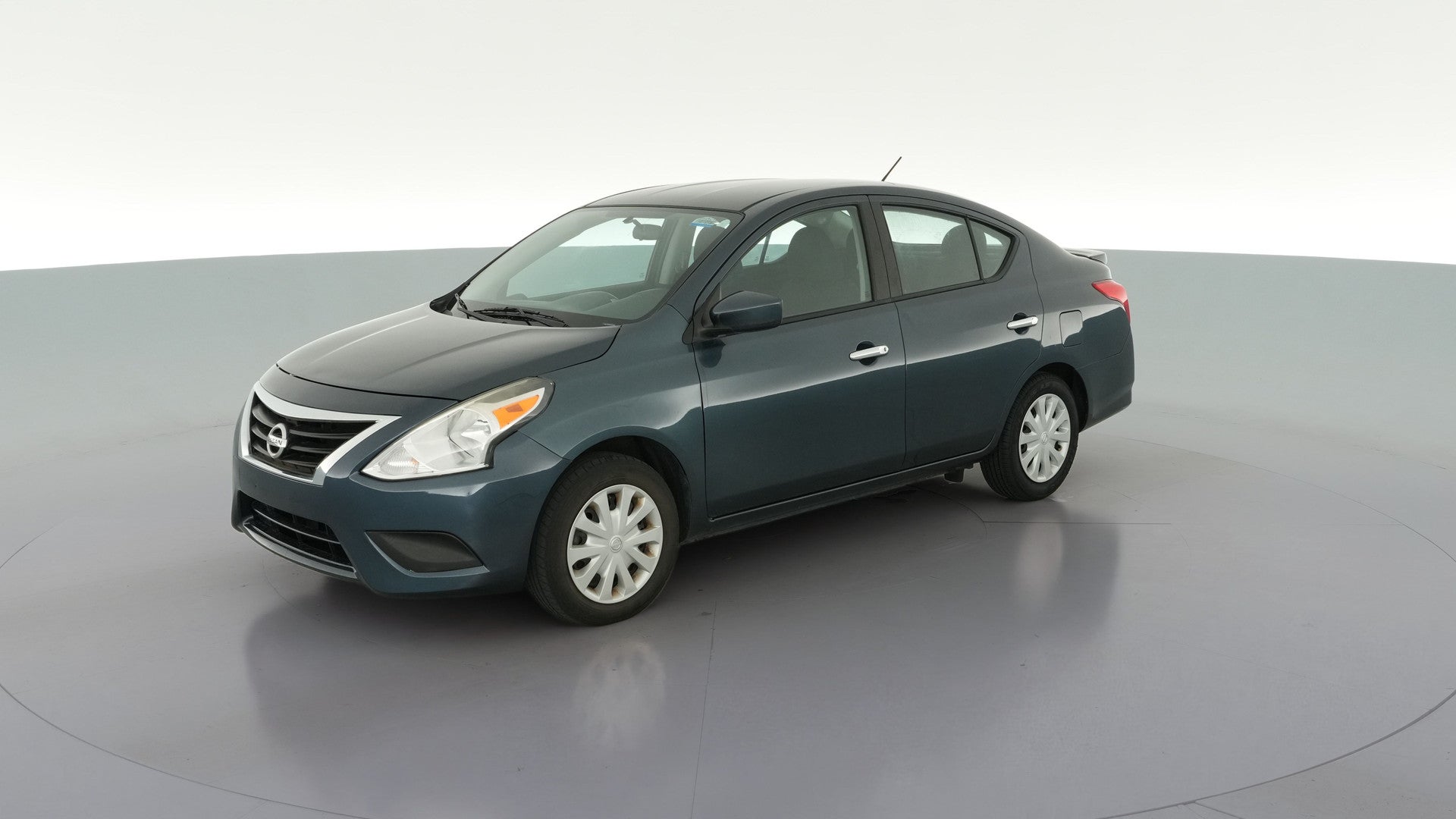 2017 Nissan Versa vehicle photo