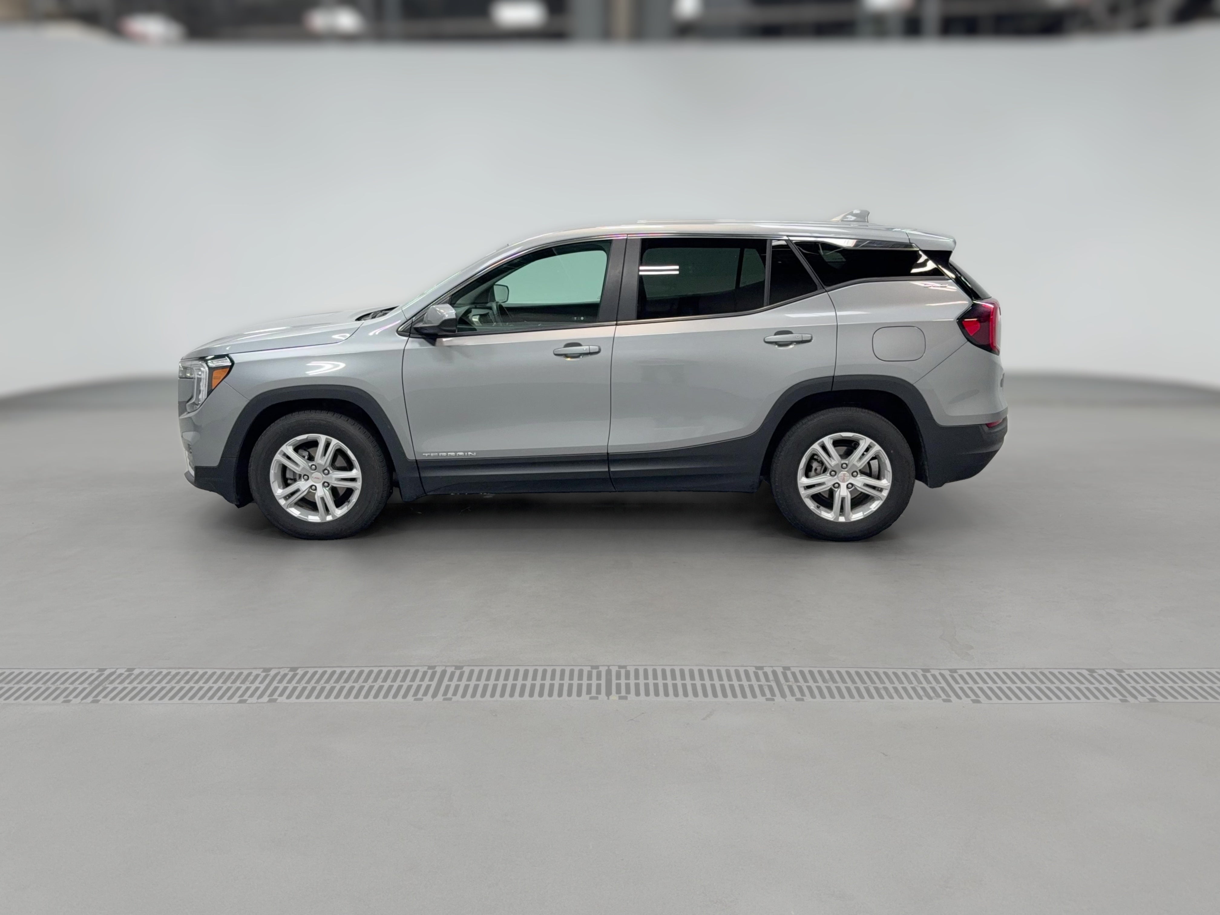 2024 GMC Terrain SLE - Photo 26