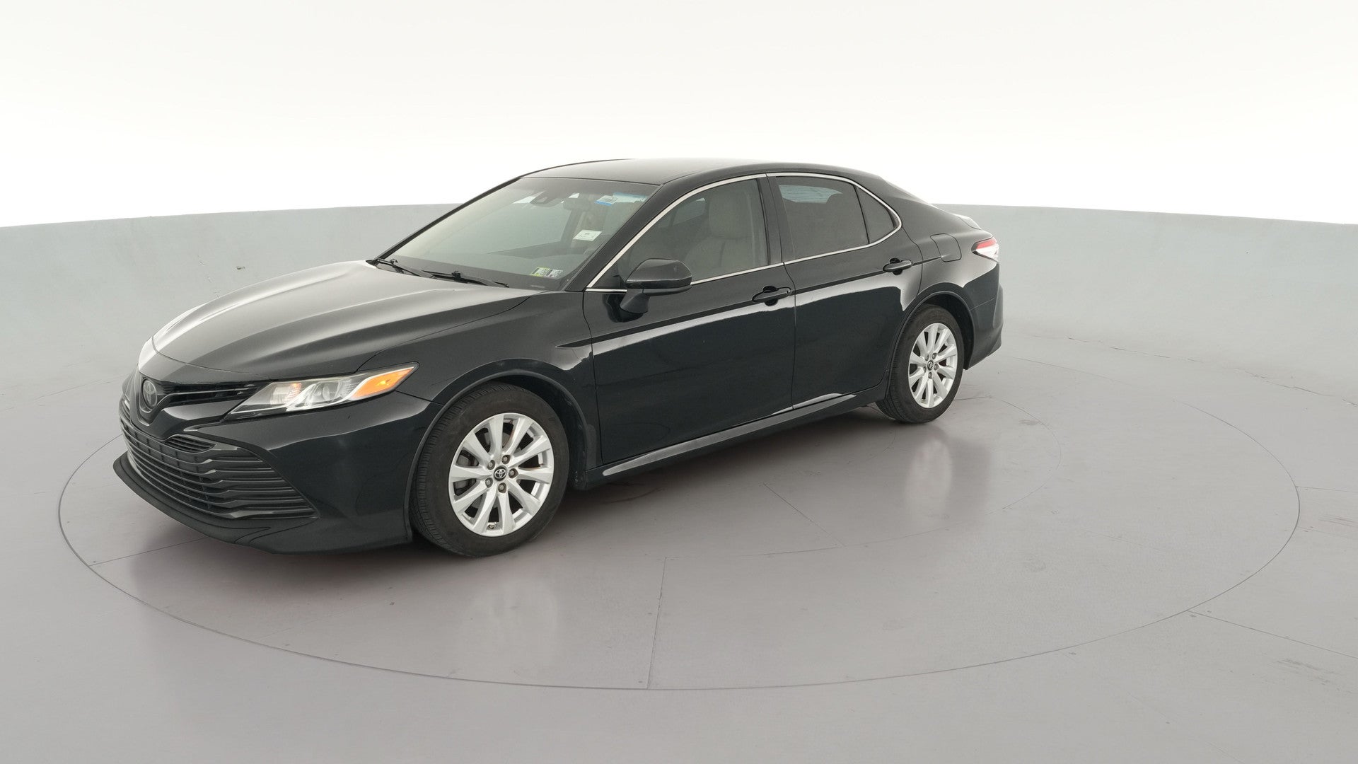 2018 Toyota Camry vehicle photo