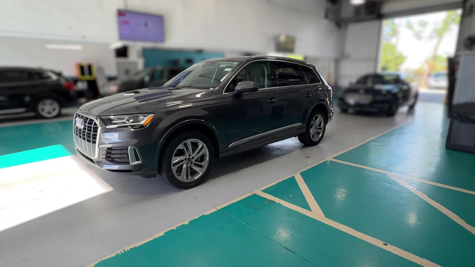 2022 Audi Q7 vehicle photo