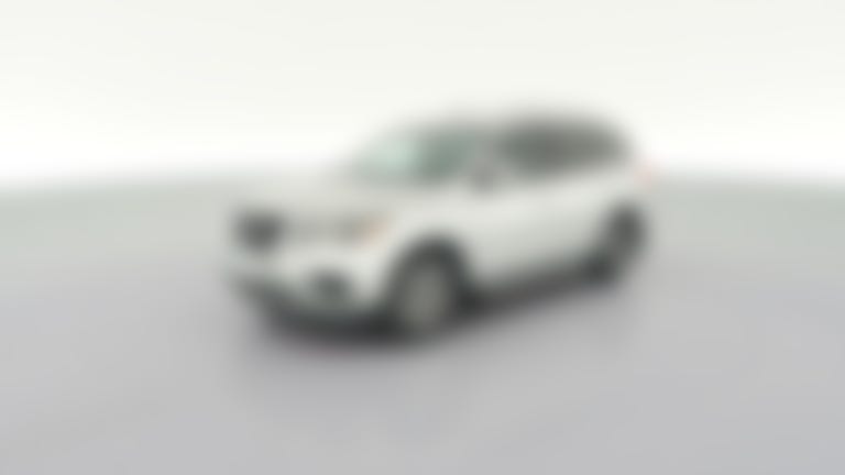 2017 Nissan Pathfinder vehicle photo