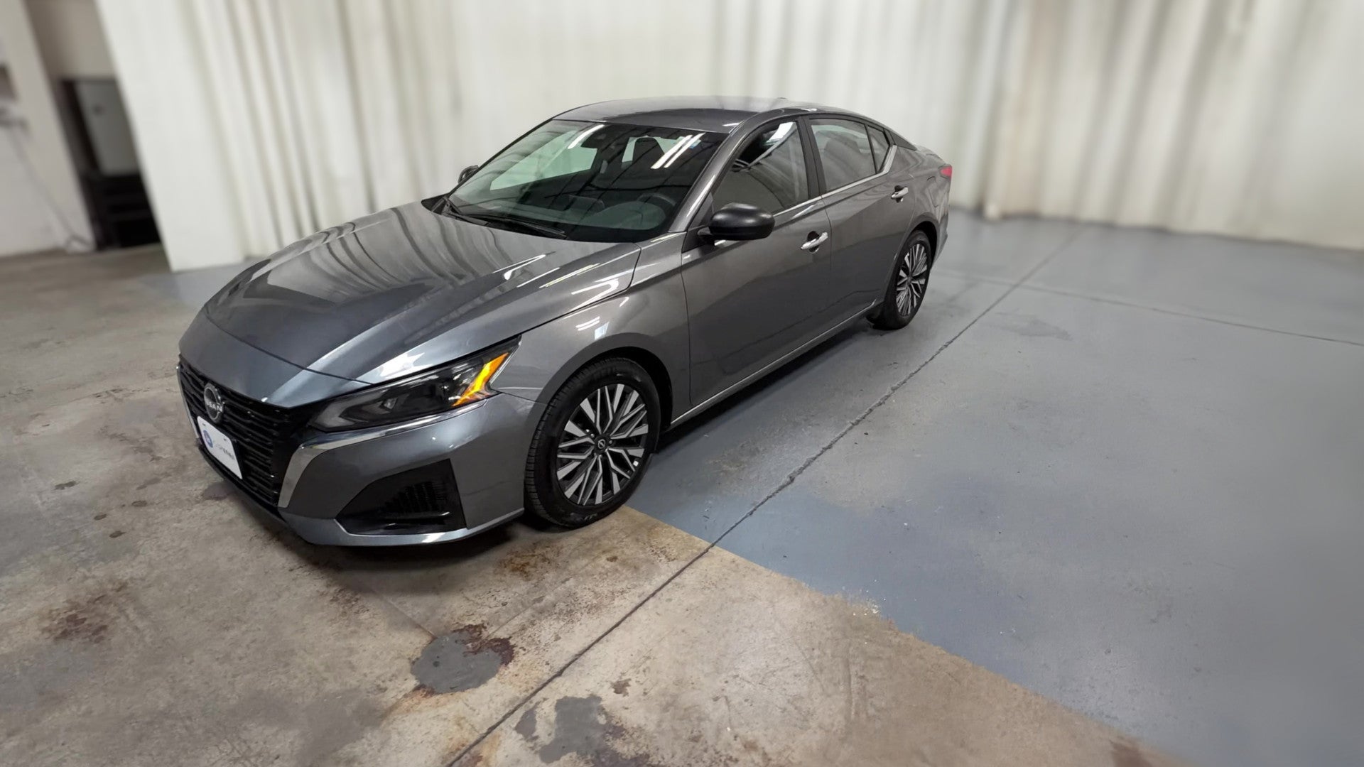 2025 Nissan Altima vehicle photo