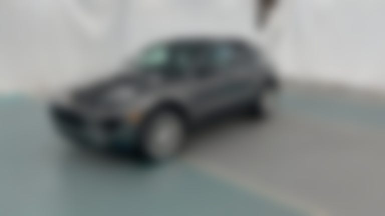 2018 Porsche Macan vehicle photo
