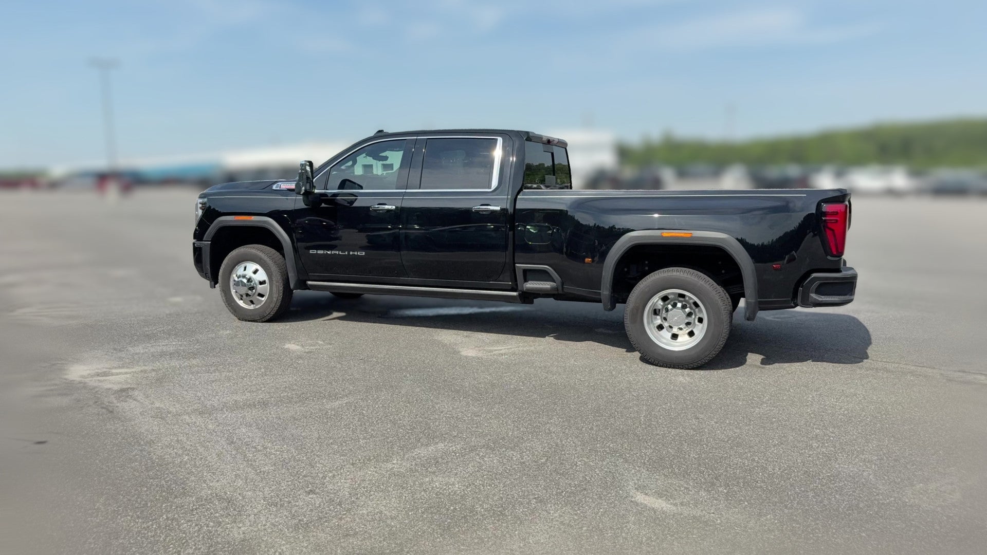 2025 GMC Sierra 3500 HD Crew Cab vehicle photo