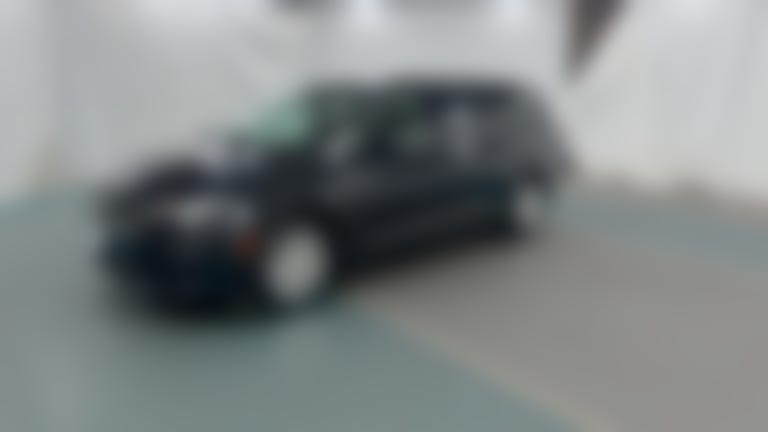 2020 Chrysler Voyager vehicle photo