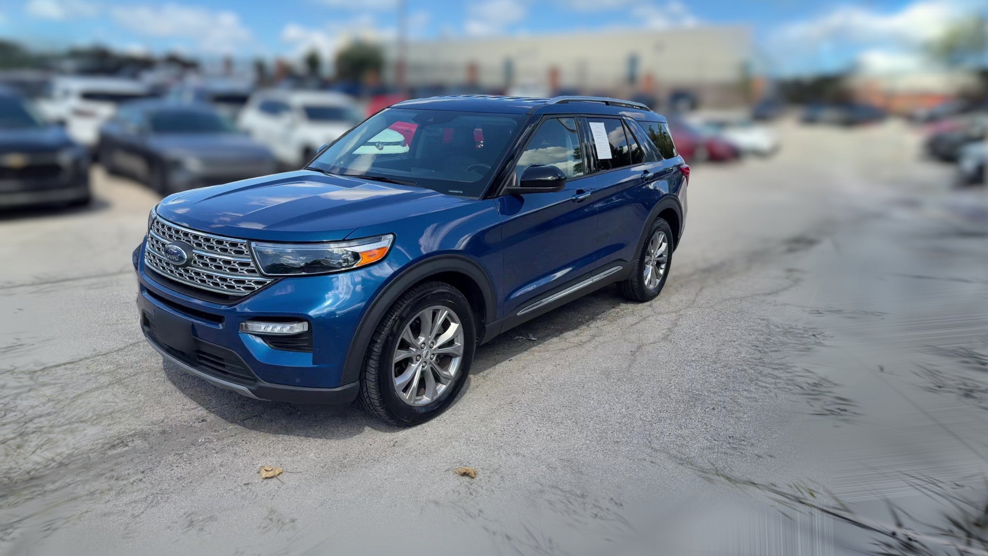 2023 Ford Explorer vehicle photo