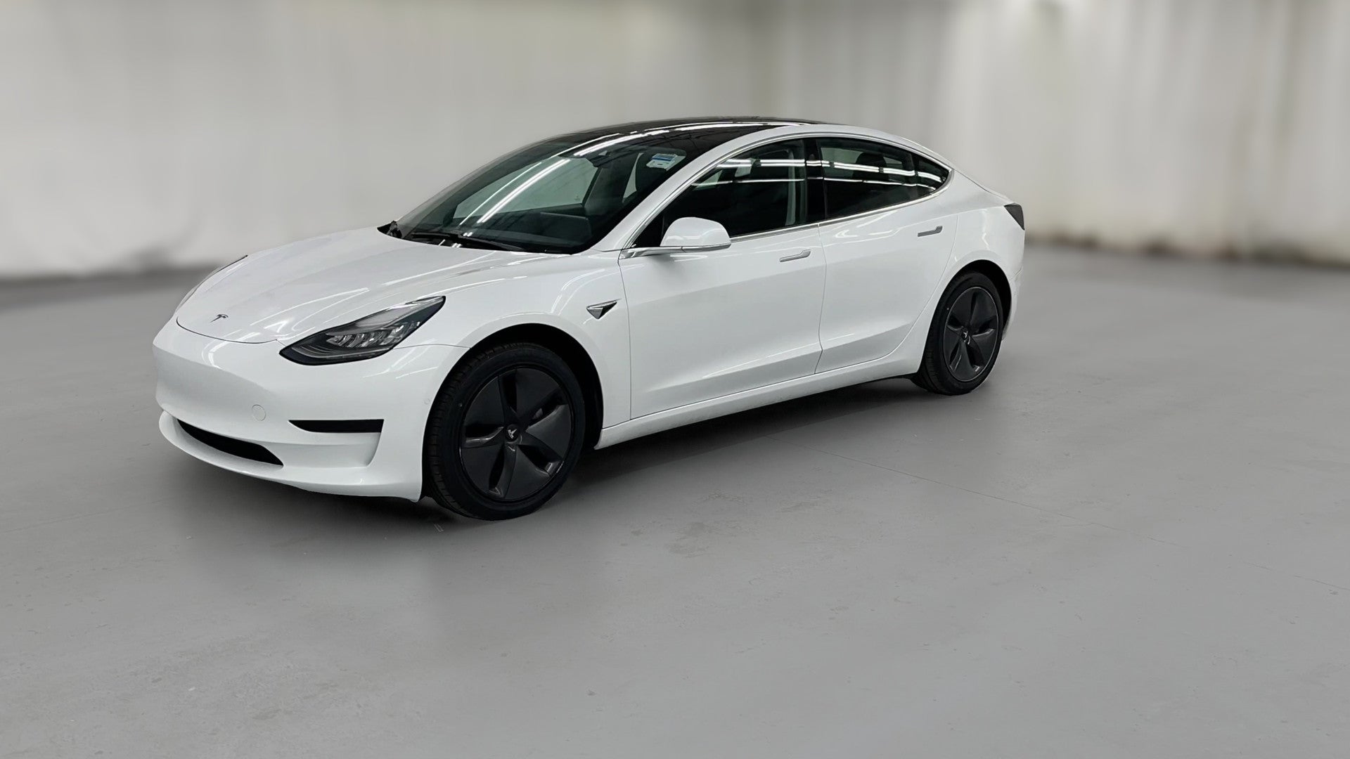 2020 Tesla Model 3 vehicle photo