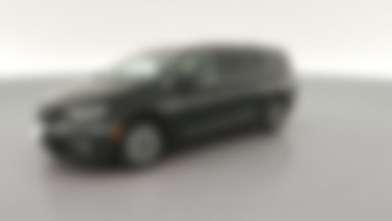 2024 Chrysler Pacifica Hybrid vehicle photo