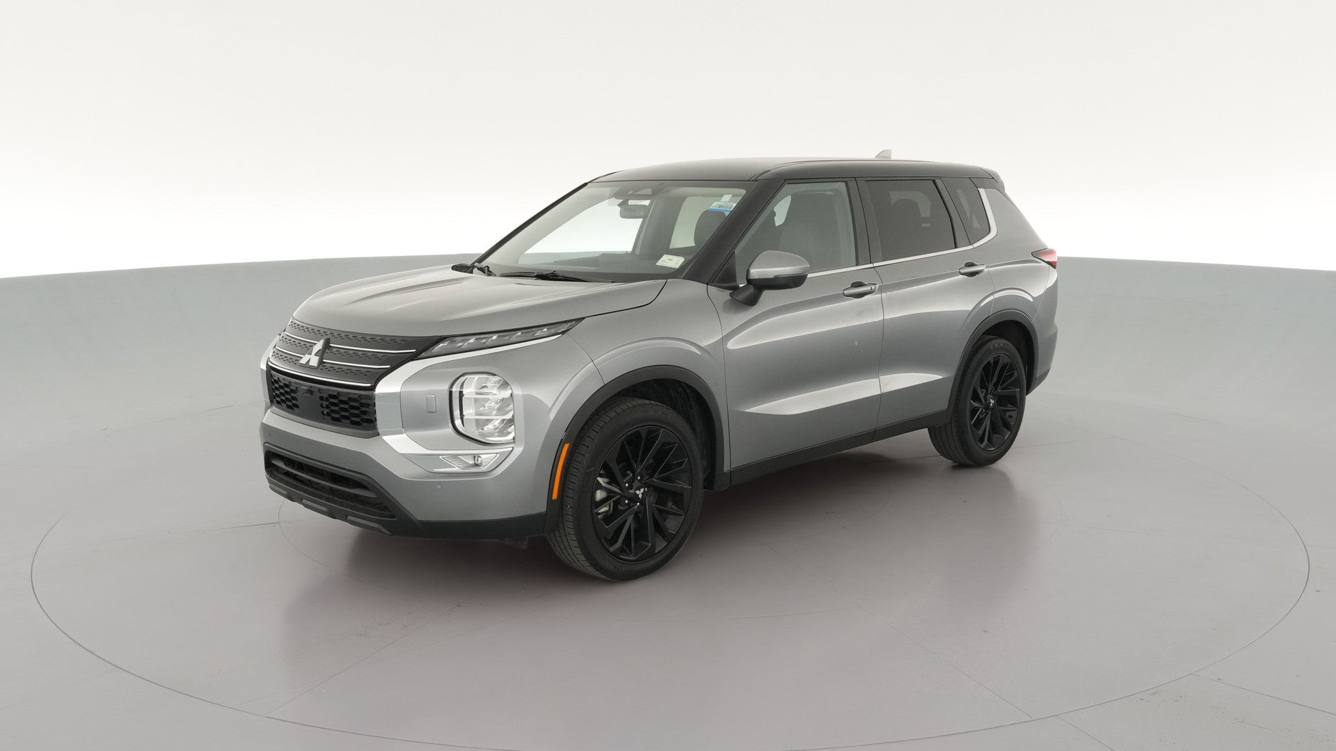 2024 Mitsubishi Outlander vehicle photo
