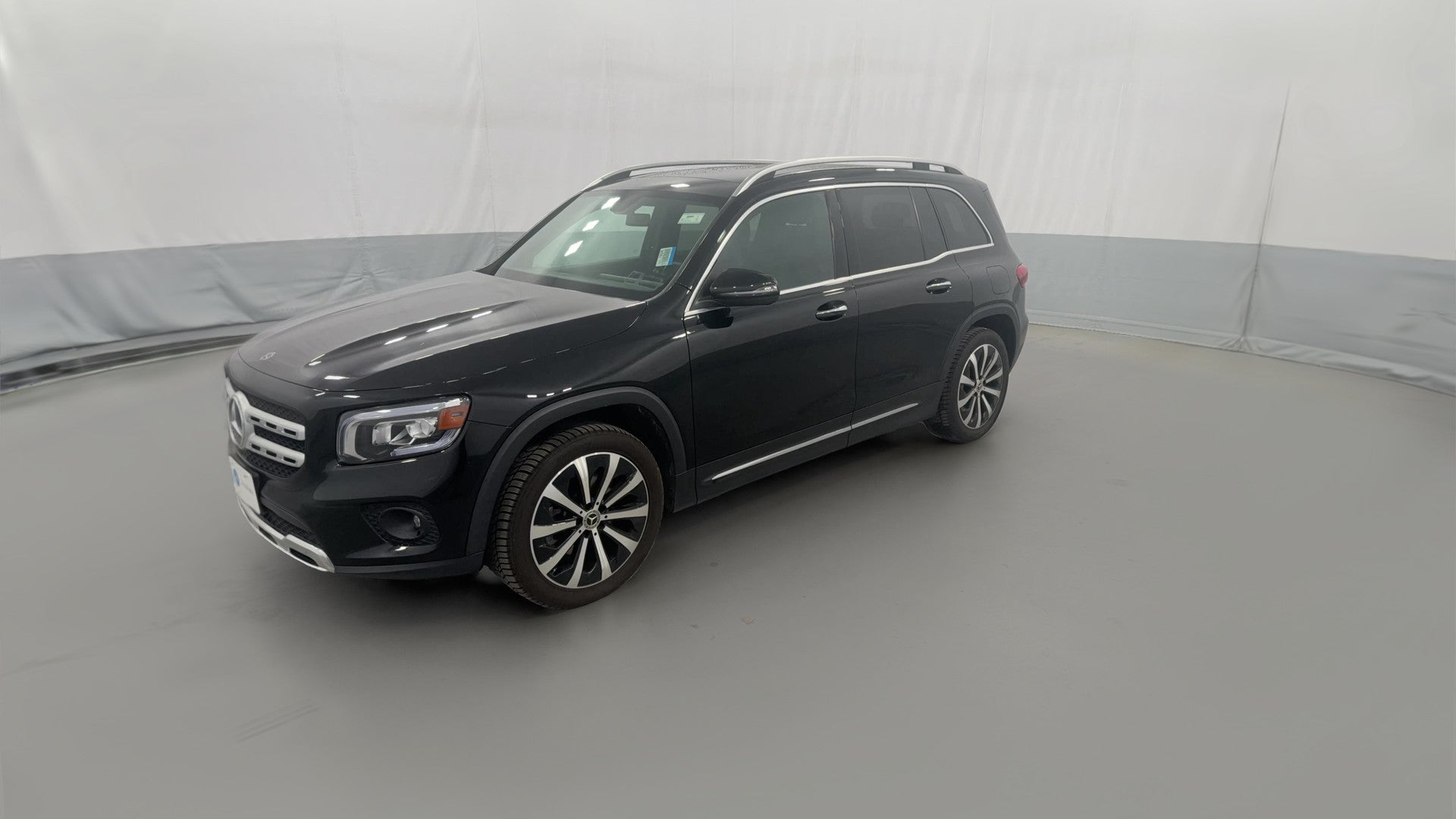 2023 Mercedes-Benz GLB vehicle photo