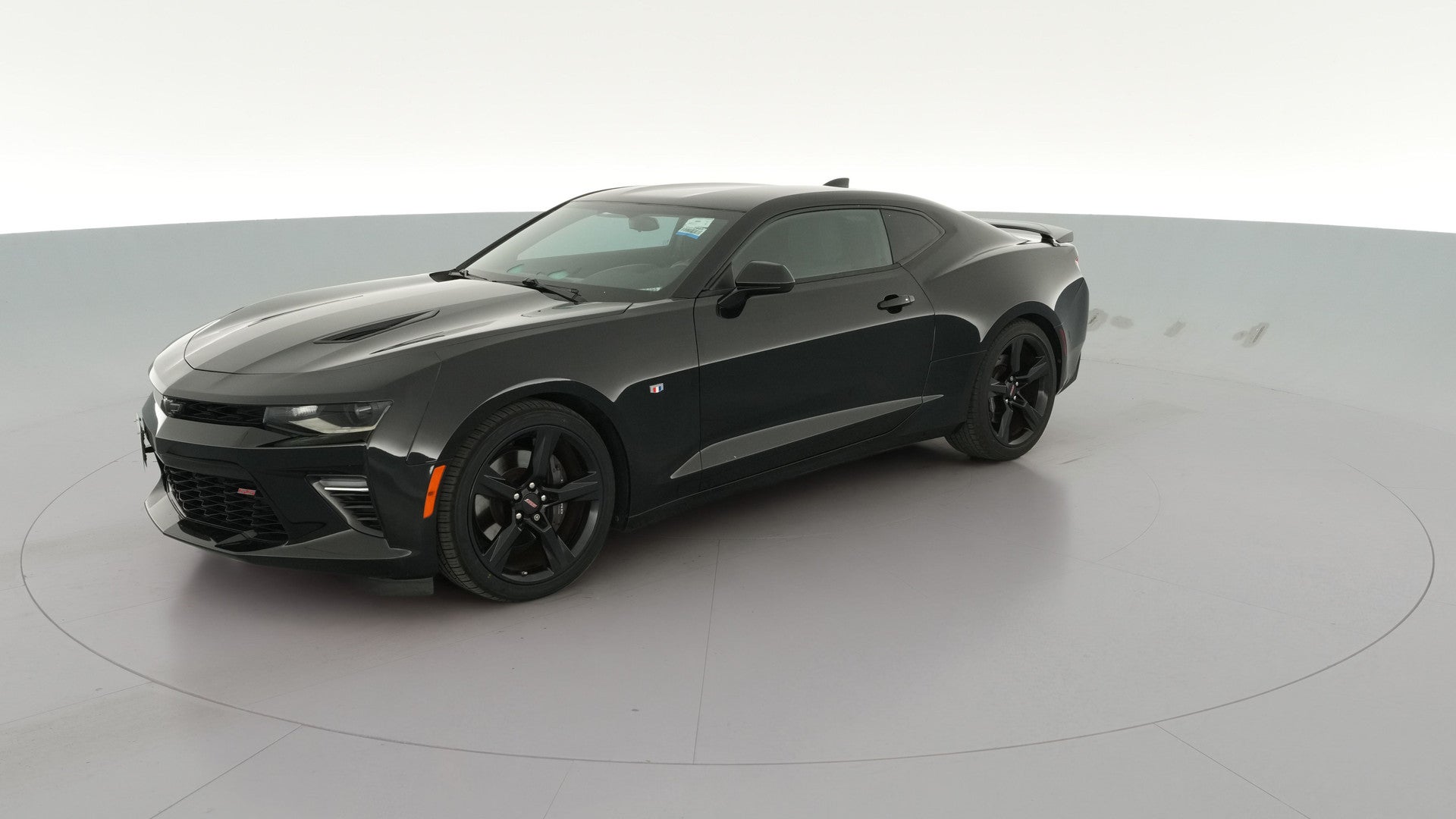 2018 Chevrolet Camaro vehicle photo
