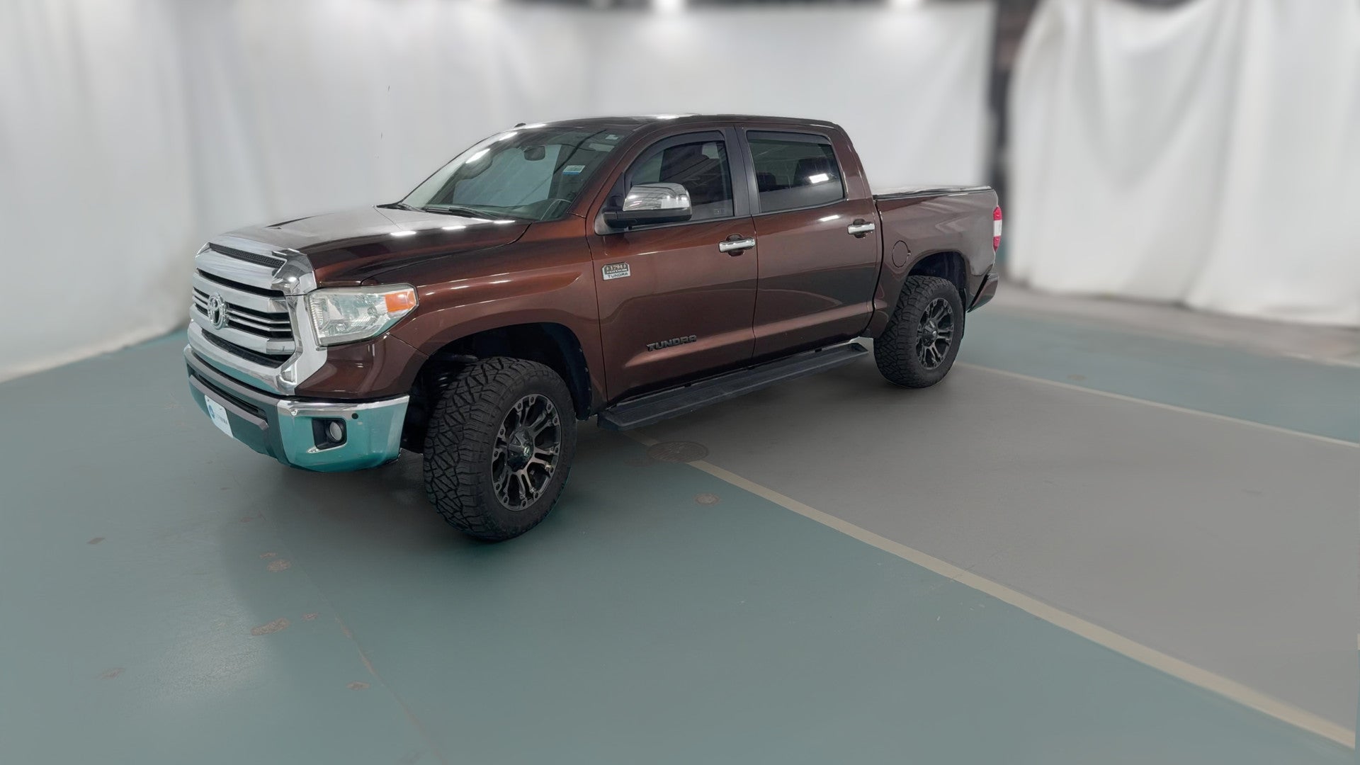 2016 Toyota Tundra CrewMax vehicle photo