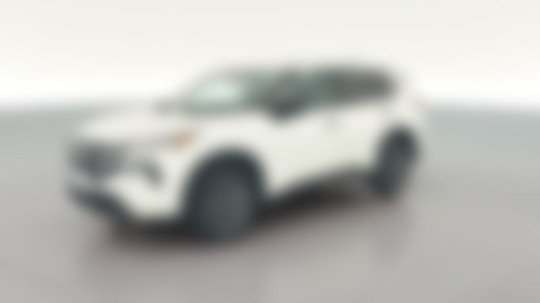 2024 Nissan Rogue vehicle photo
