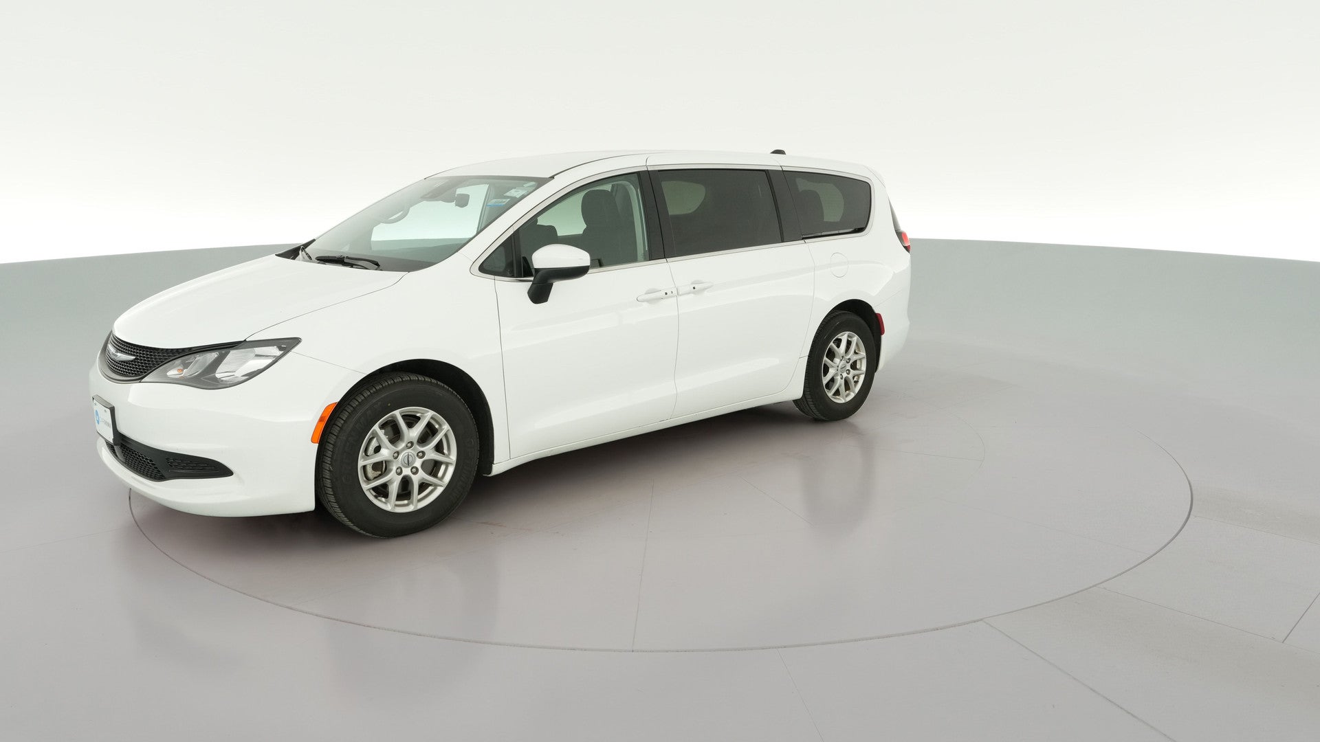 2023 Chrysler Voyager vehicle photo