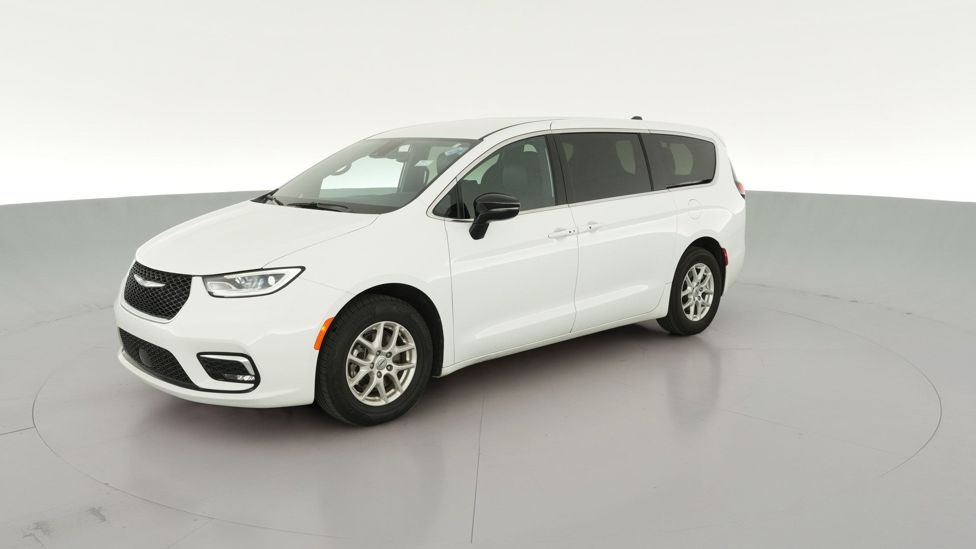 2025 Chrysler Pacifica vehicle photo