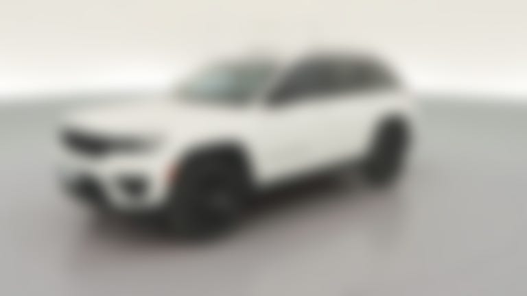 2025 Jeep Grand Cherokee vehicle photo