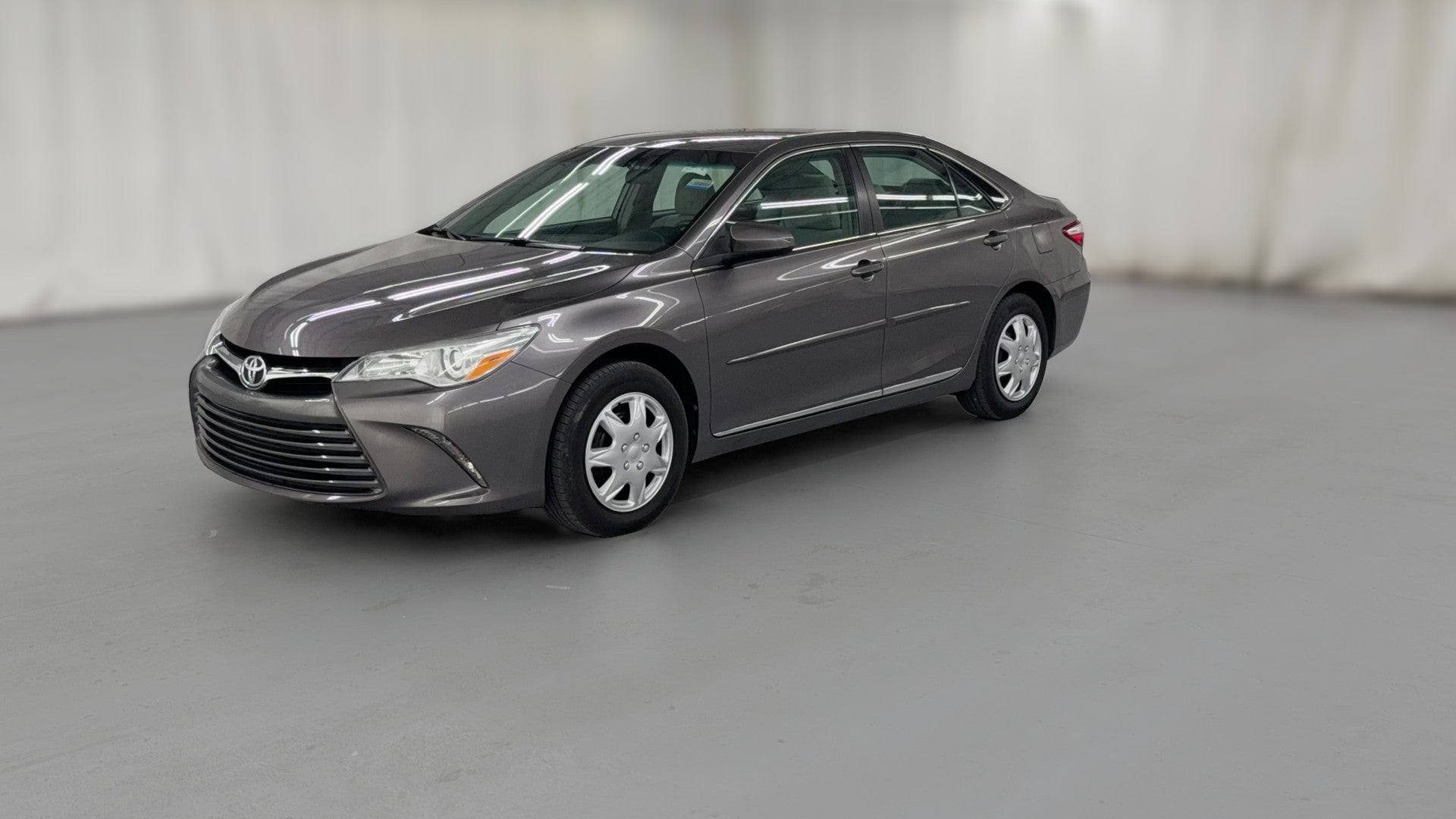 2017 Toyota Camry vehicle photo