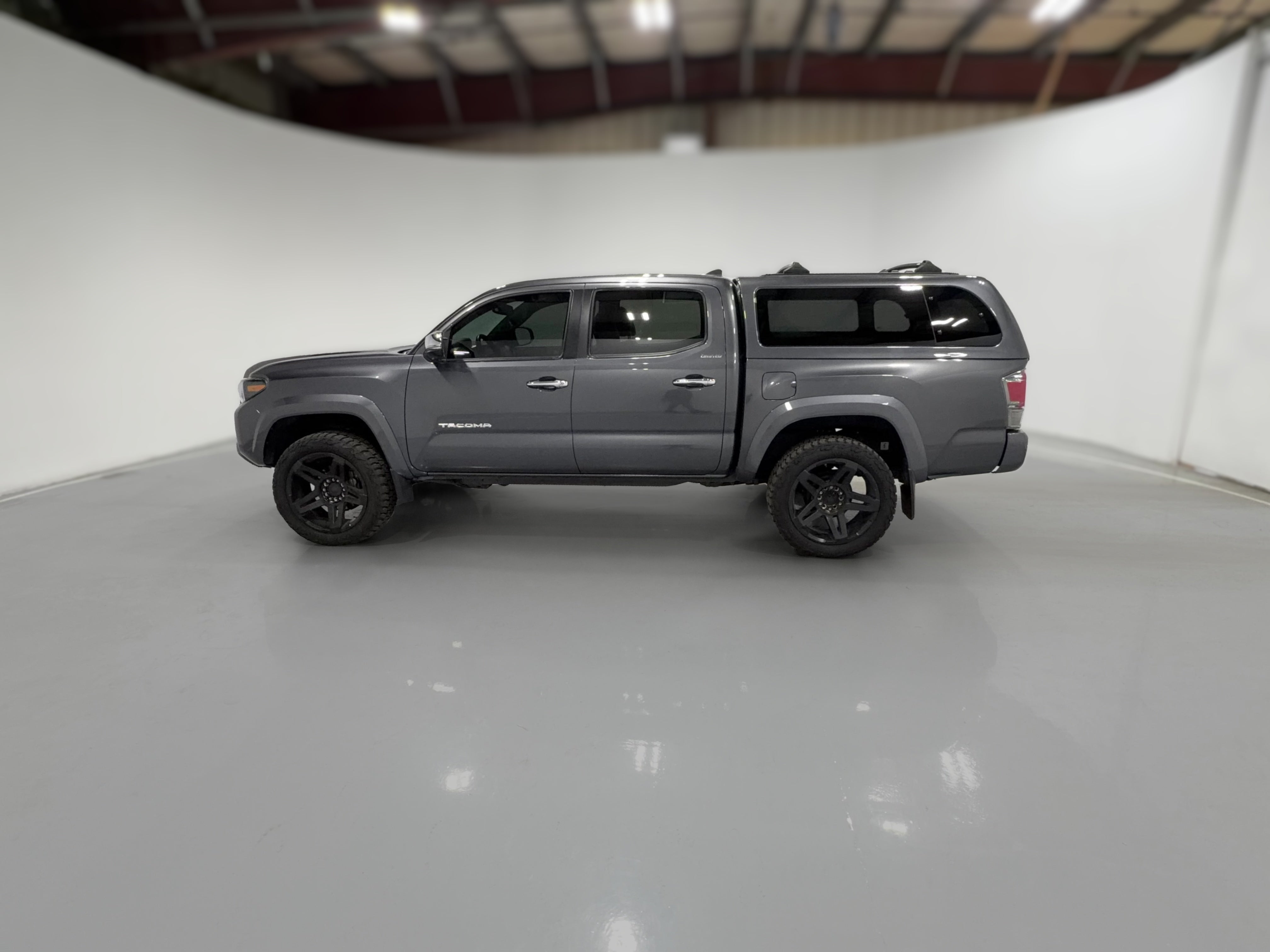 2016 Toyota Tacoma Limited - Photo 31