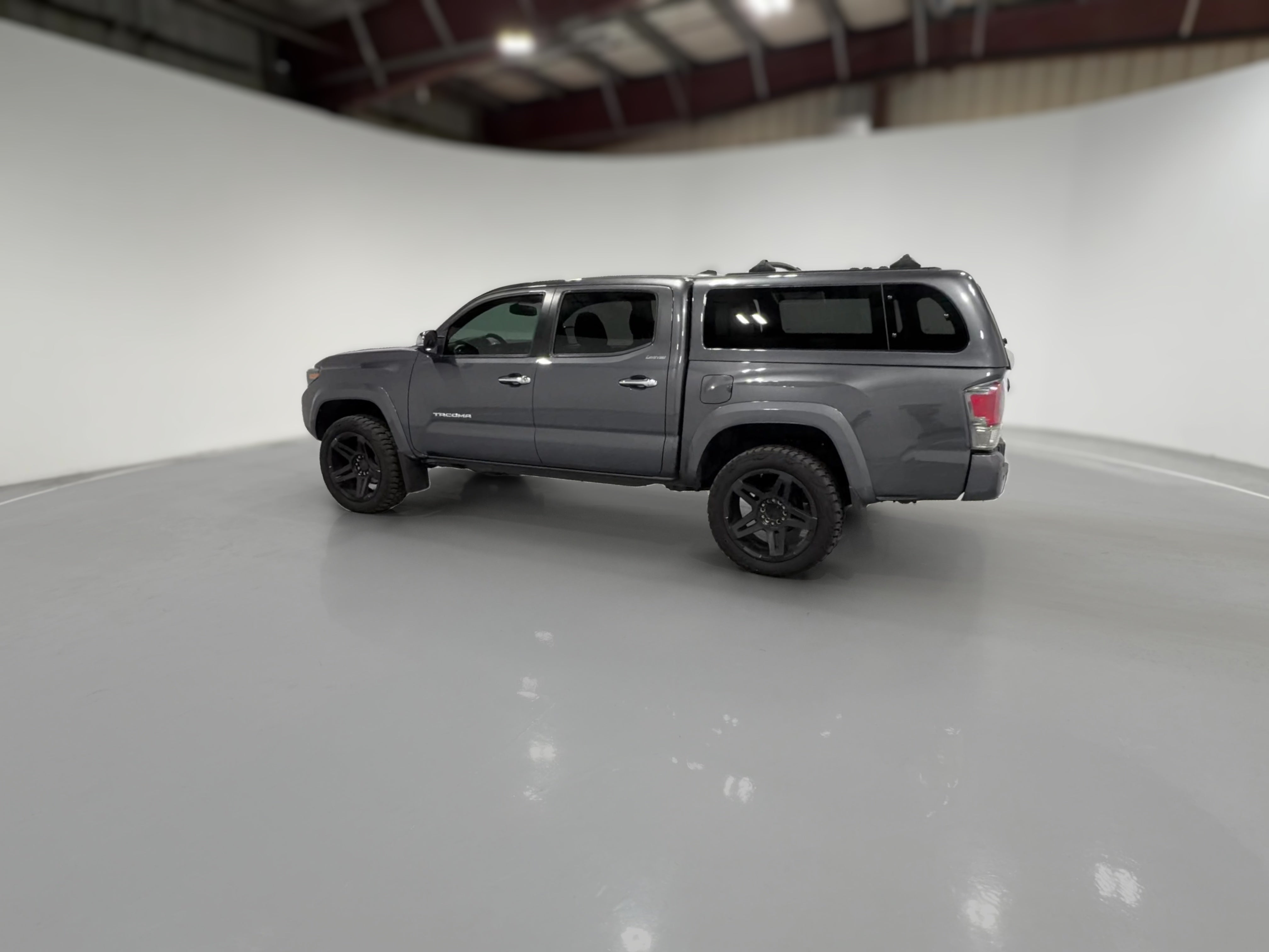 2016 Toyota Tacoma Limited - Photo 32