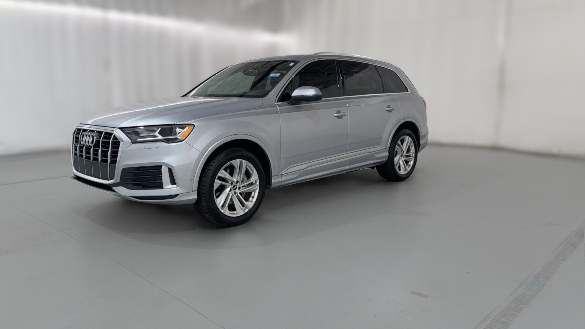 2021 Audi Q7 vehicle photo