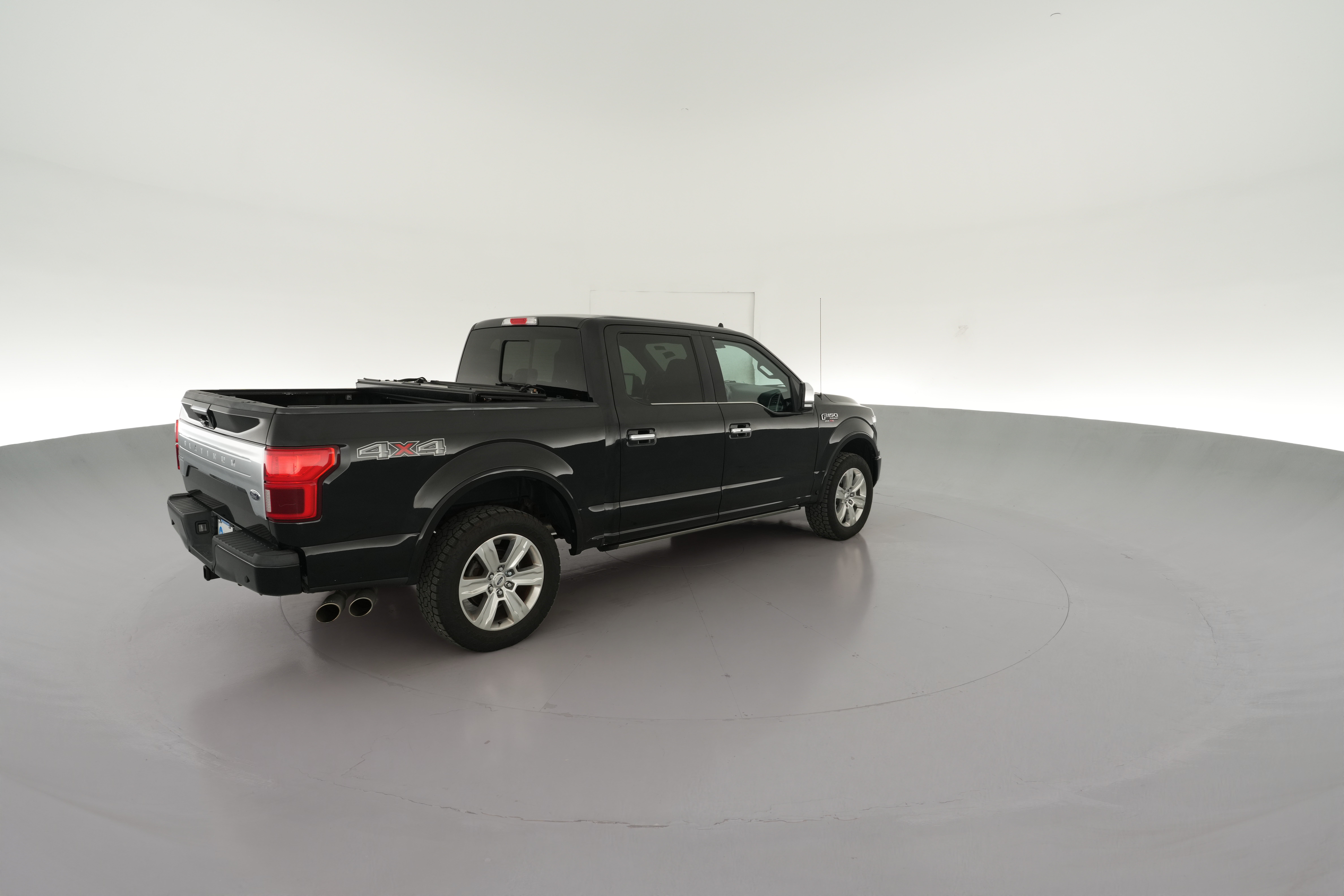 2018 Ford F-150 Platinum - Photo 39