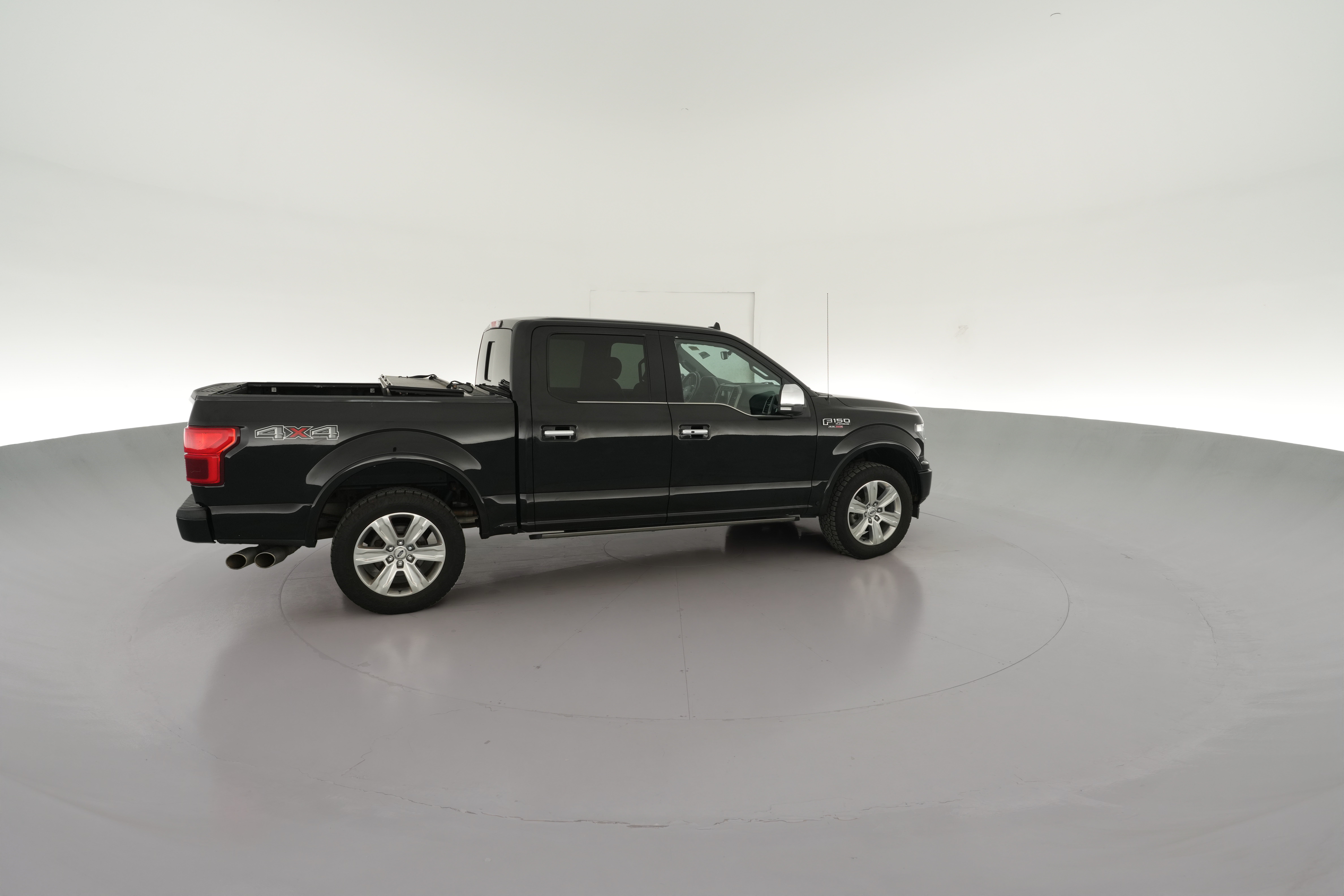2018 Ford F-150 Platinum - Photo 40