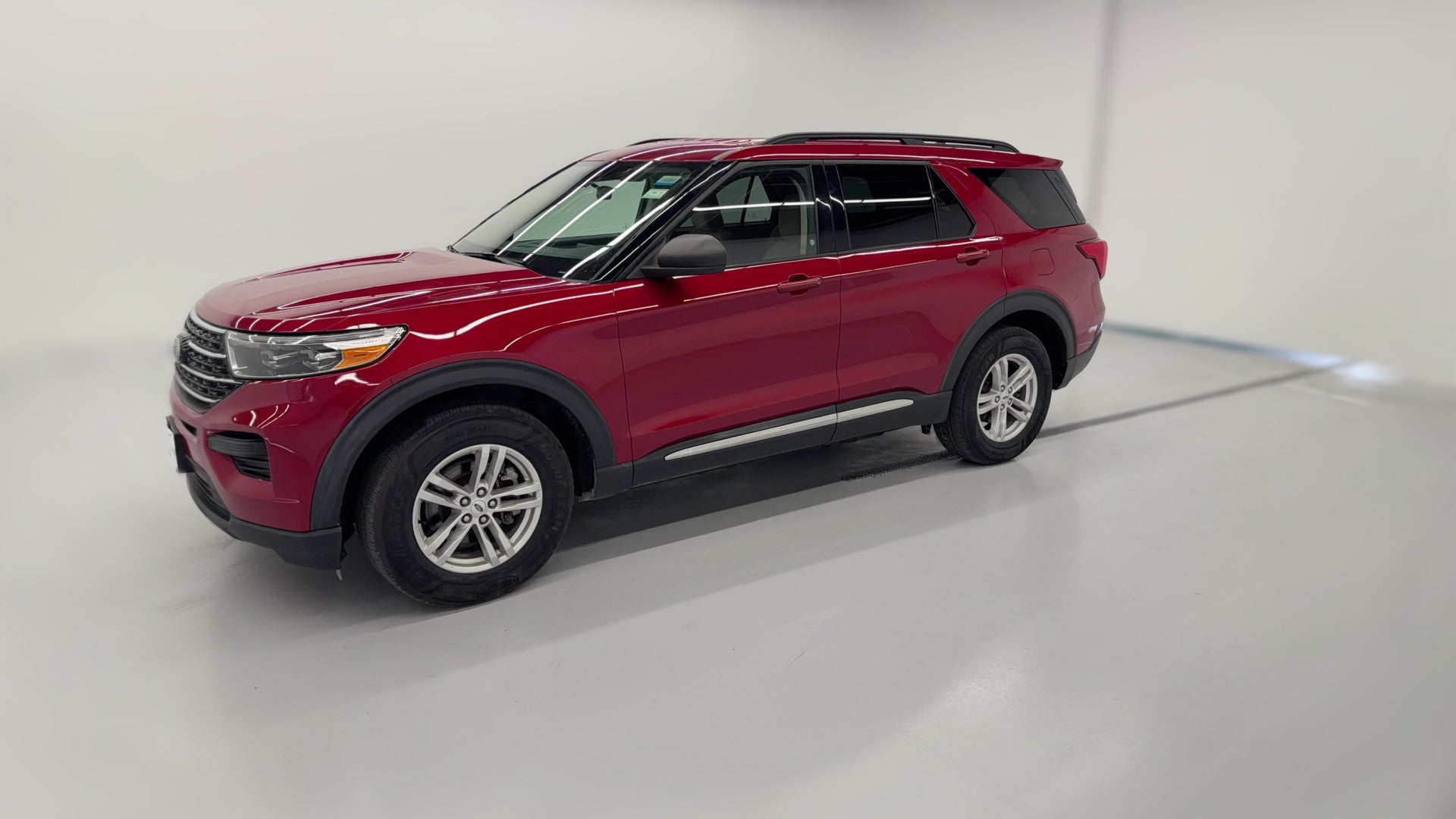 2020 Ford Explorer vehicle photo