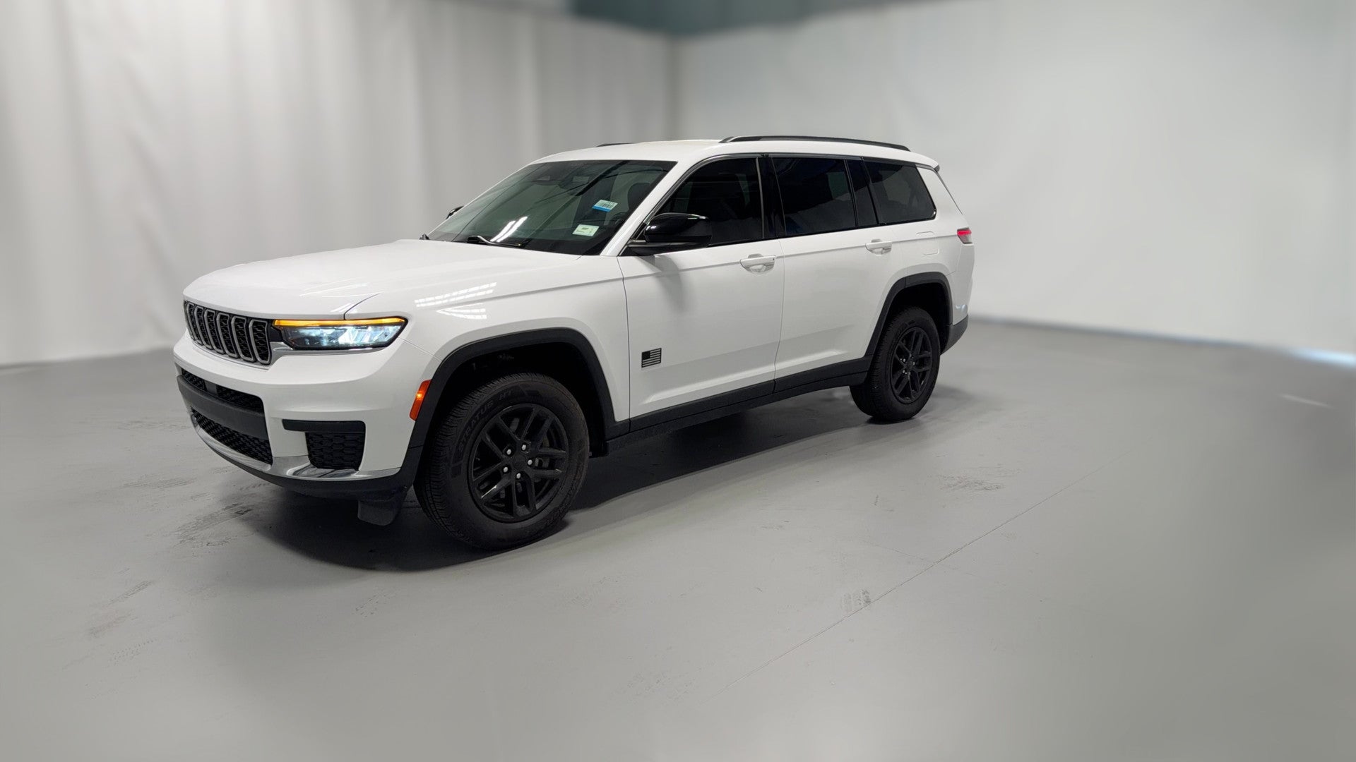2022 Jeep Grand Cherokee L vehicle photo