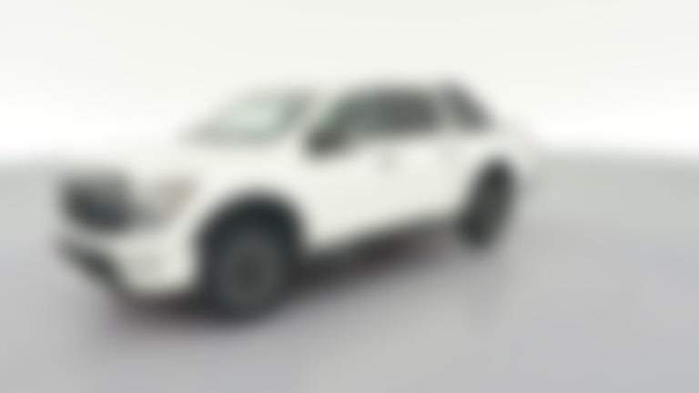 2023 Nissan Titan Crew Cab vehicle photo