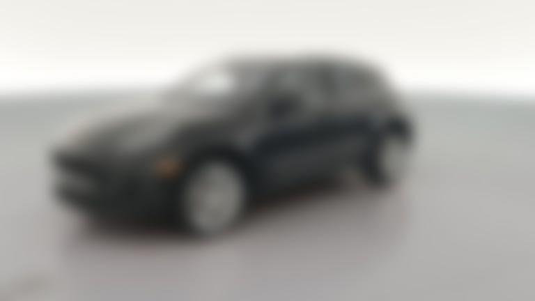 2024 Porsche Macan vehicle photo