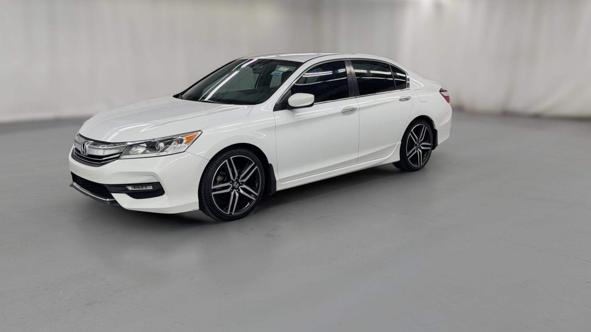 2016 Honda Accord vehicle photo