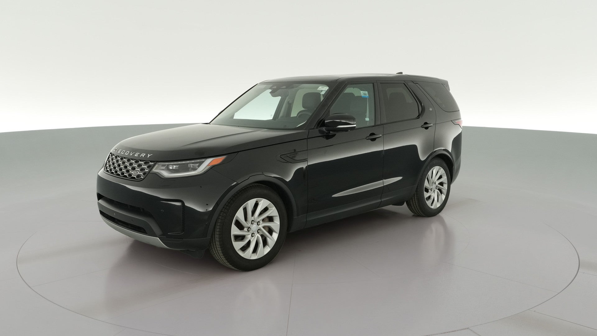 2024 Land Rover Discovery vehicle photo