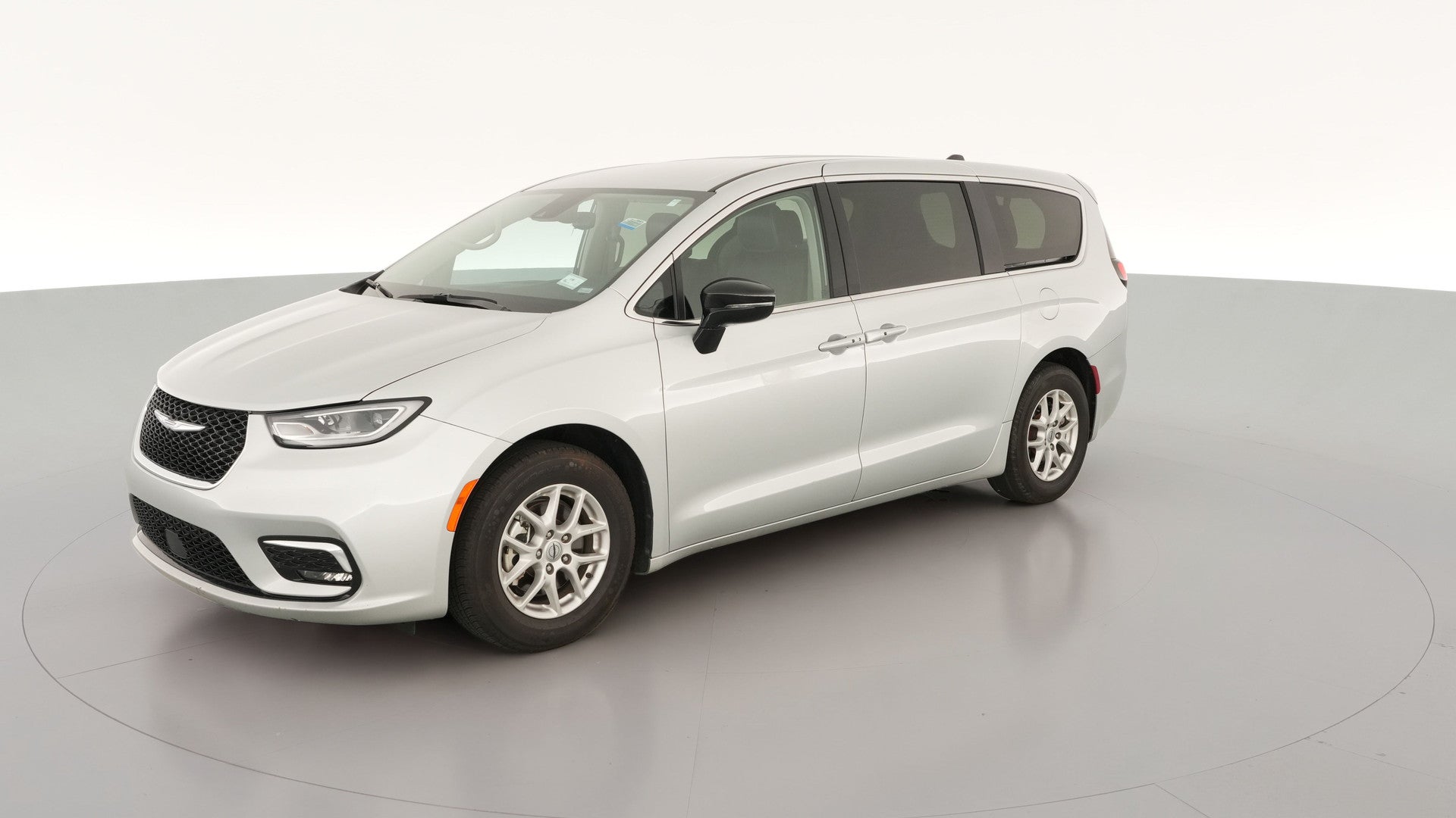 2024 Chrysler Pacifica vehicle photo